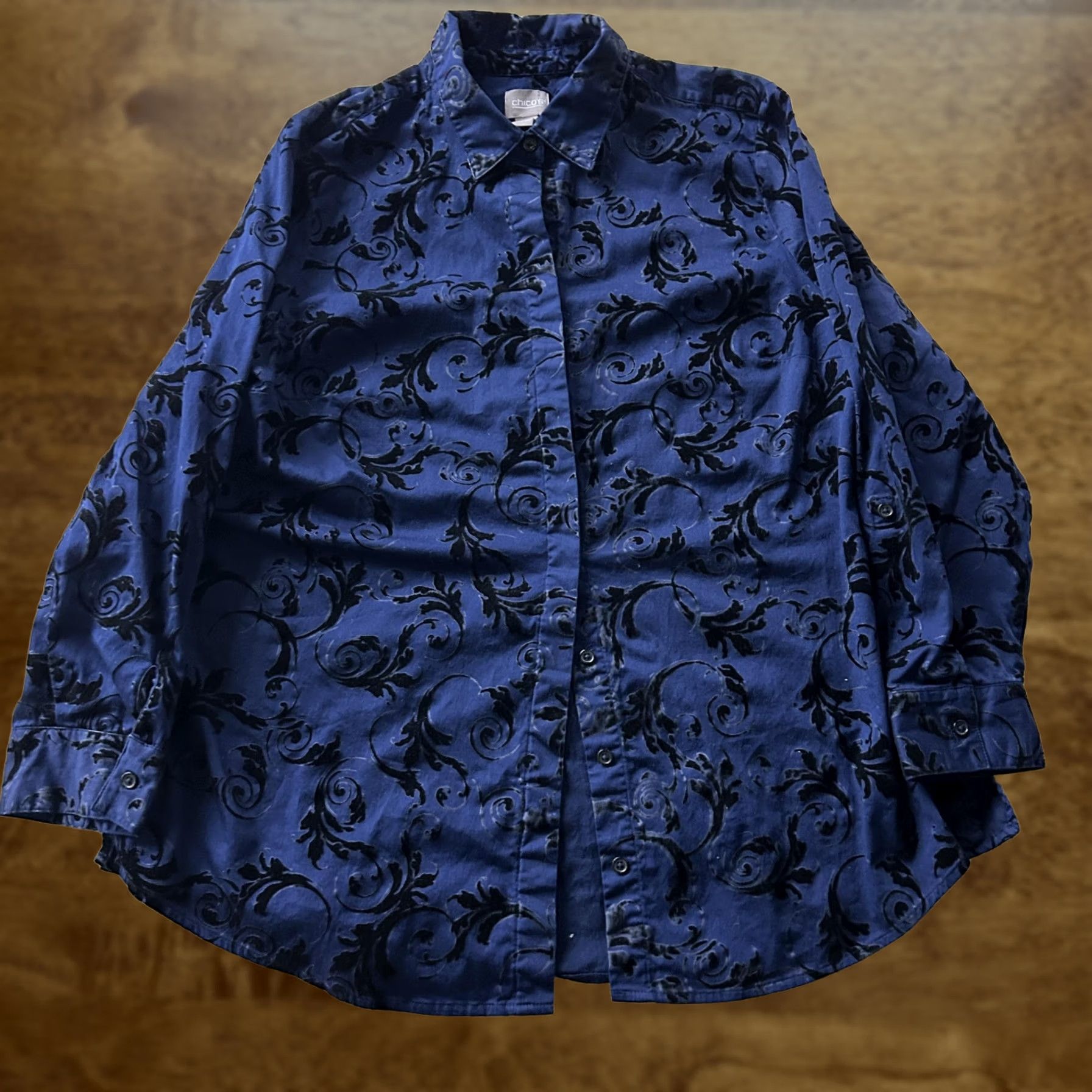 Vintage Chico's Shirt Womens 3 Blue Flocked Velvet Floral Button Up Long Sleeve Top Size XS / US 0-2 / IT 36-38 - 1 Thumbnail
