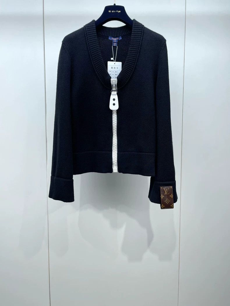 Louis Vuitton Louis Vuitton Leather patchwork cashmere cardigan jacket 25 Size M / US 6-8 / IT 42-44 - 1 Thumbnail