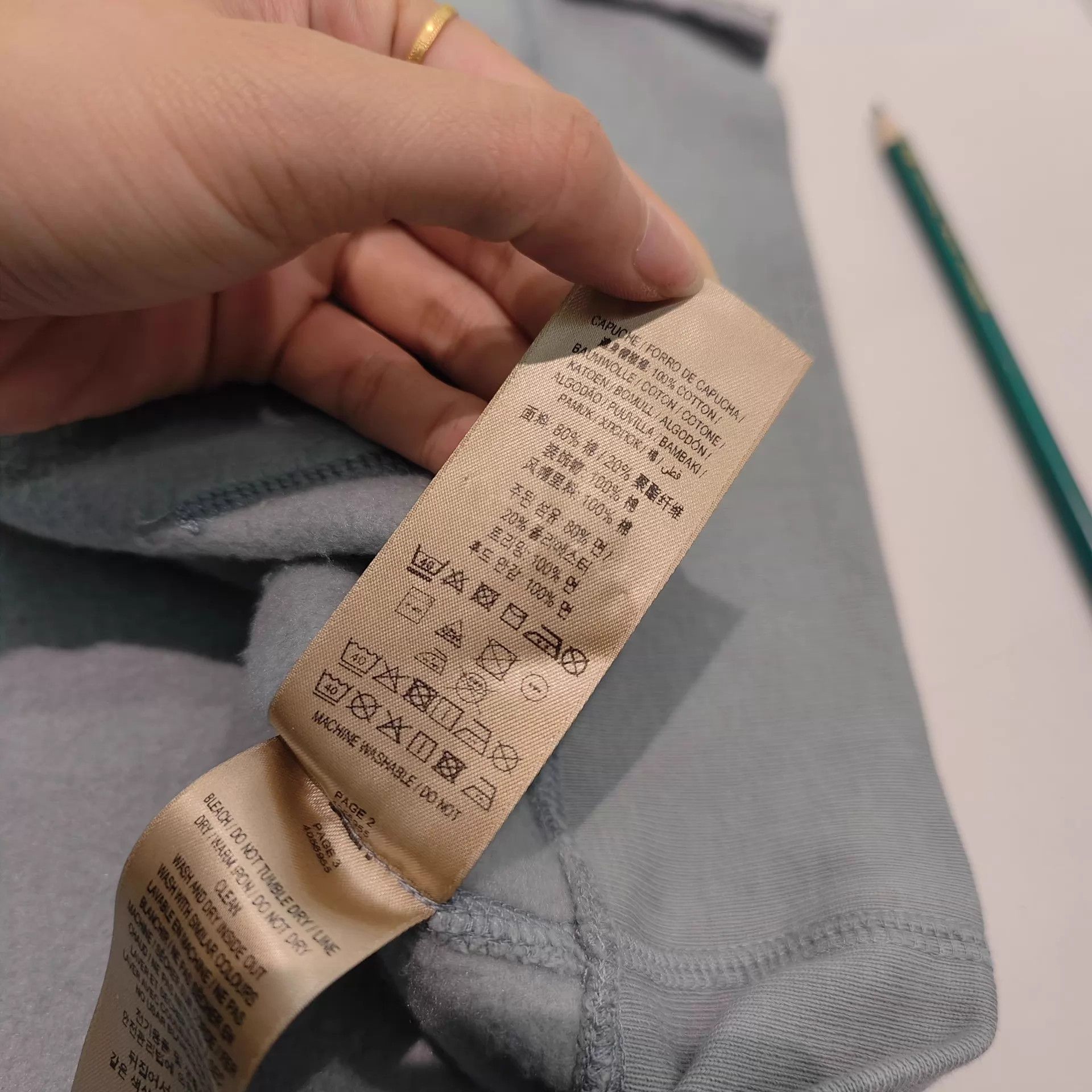 Burberry Burberry Light Blue Hooded Jacket Horseferry (L) Size US L / EU 52-54 / 3 - 3 Thumbnail
