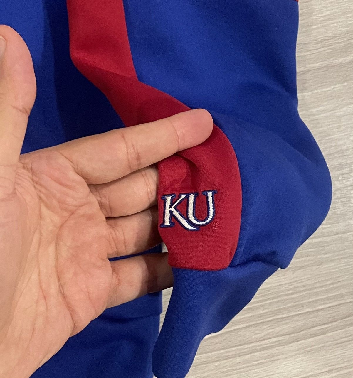 Adidas Adidas 2021/22 NCAA Kansas Jayhawks Hoodie Men’s Size Medium Size US M / EU 48-50 / 2 - 3 Thumbnail
