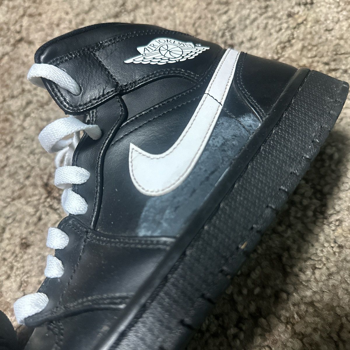 Jordan Brand × Nike Air Jordan 1 mid “speckle” 2018 Size US 8 / EU 41 - 8 Thumbnail