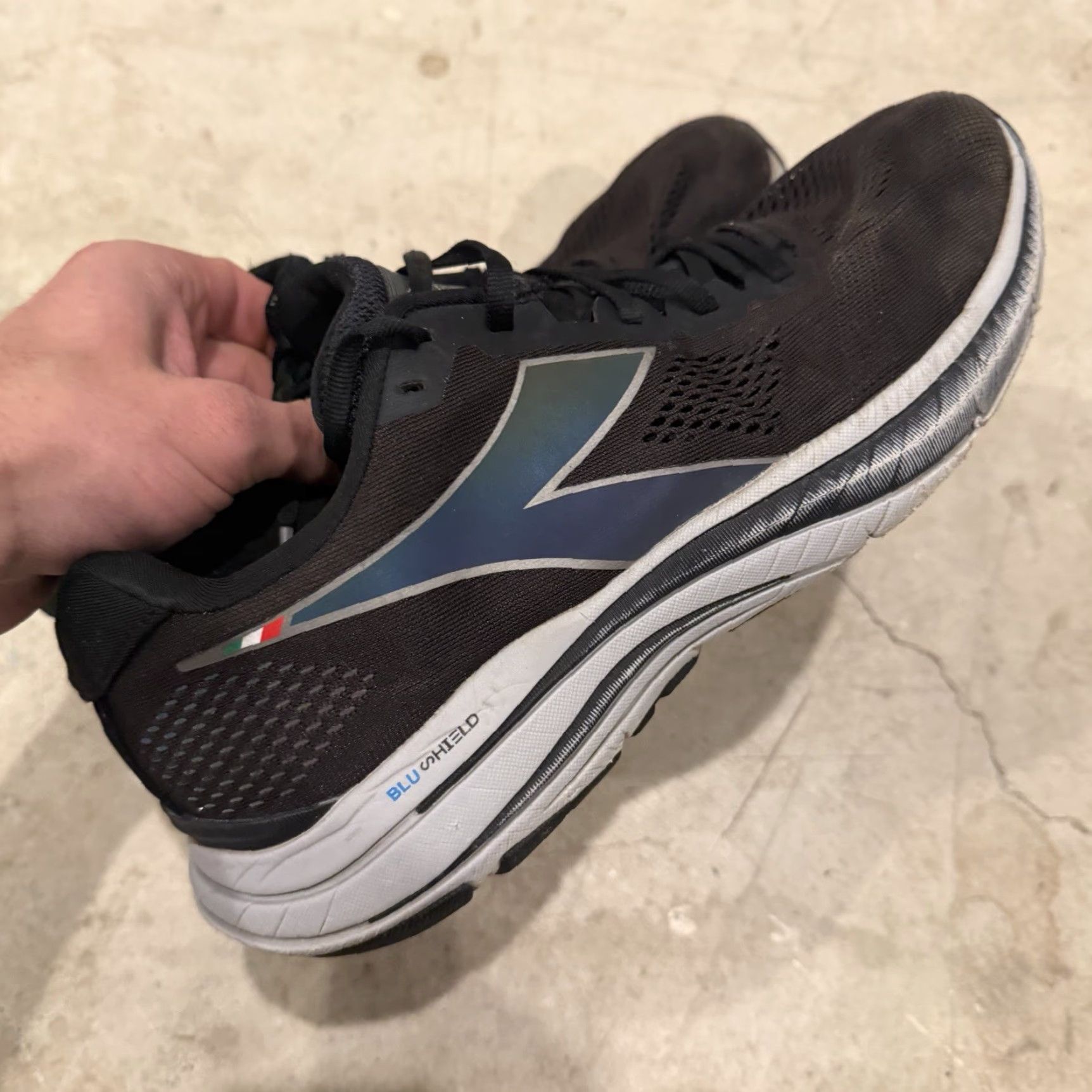 Diadora Diadora Mens Size 8.5 Mythos Blushield Vortice Hip Black Silver Size ONE SIZE - 4 Thumbnail