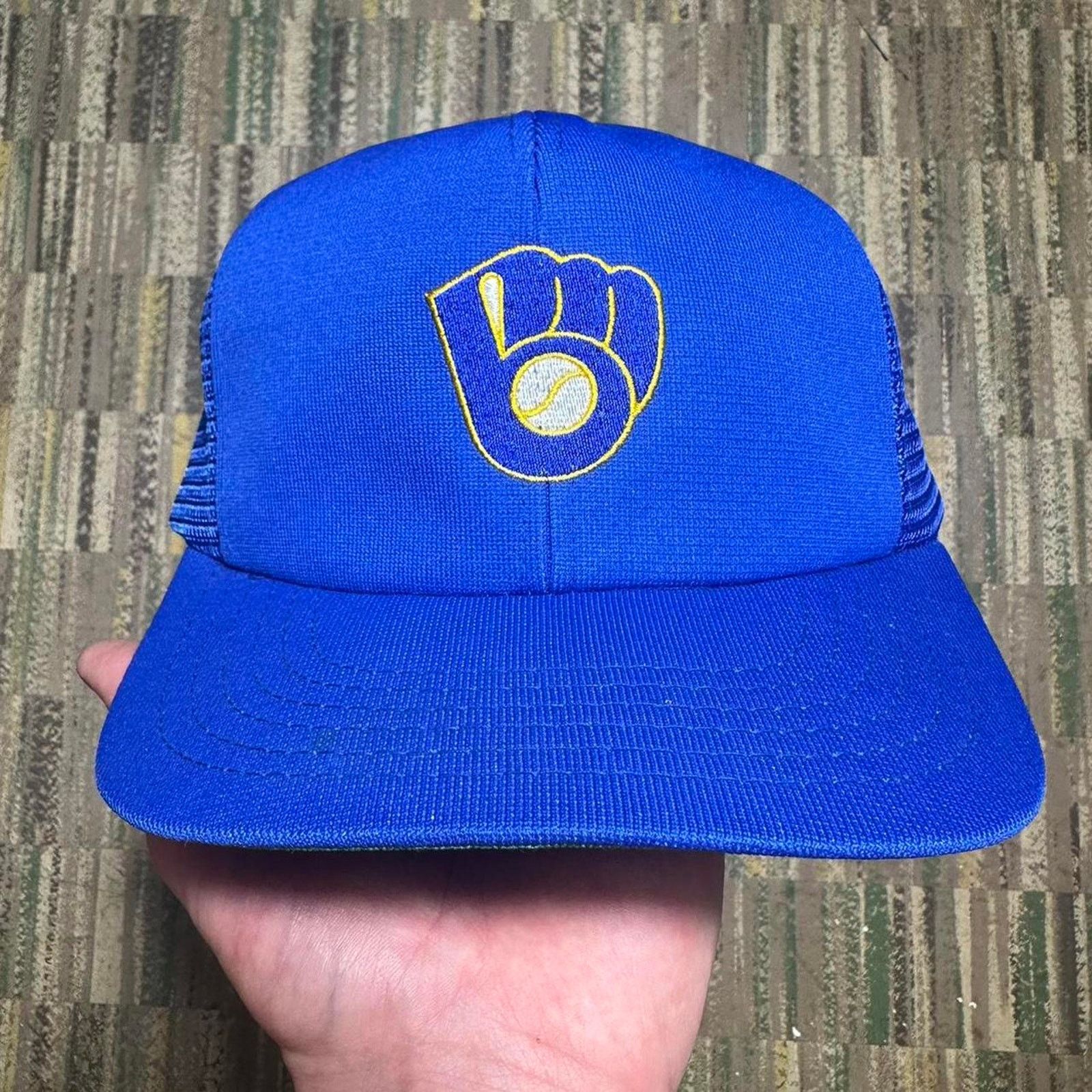 MLB Vintage 90s Milwaukee Brewers MLB Mesh Trucker SnapBack Hat Size ONE SIZE - 1 Thumbnail