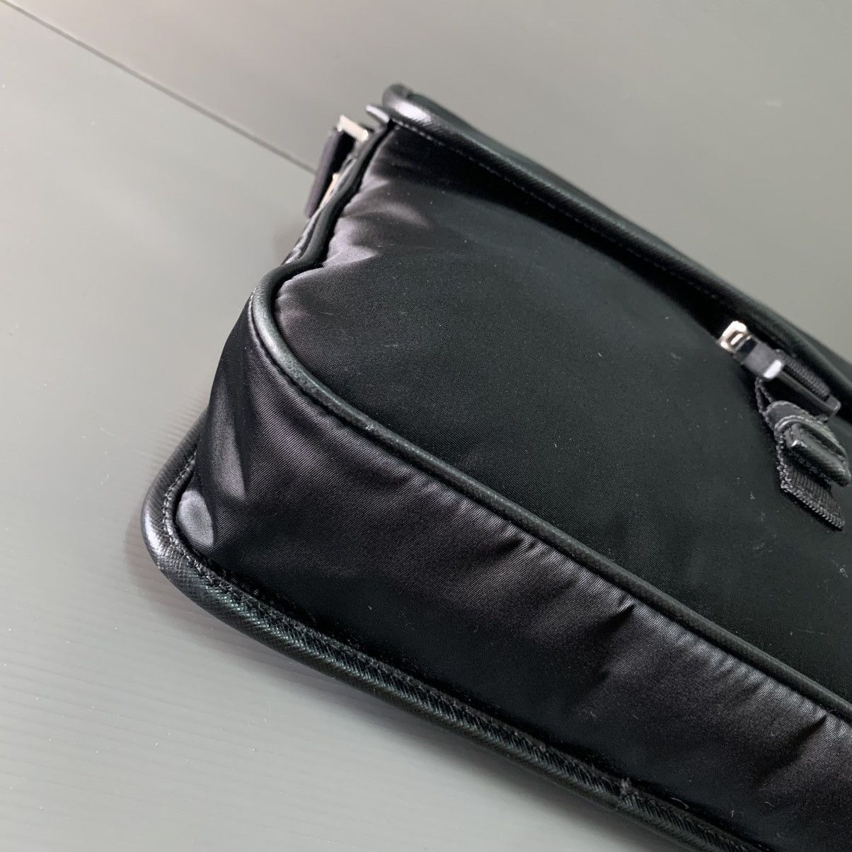Prada Prada Nylon Black Mesengger Bag Size ONE SIZE - 9 Thumbnail