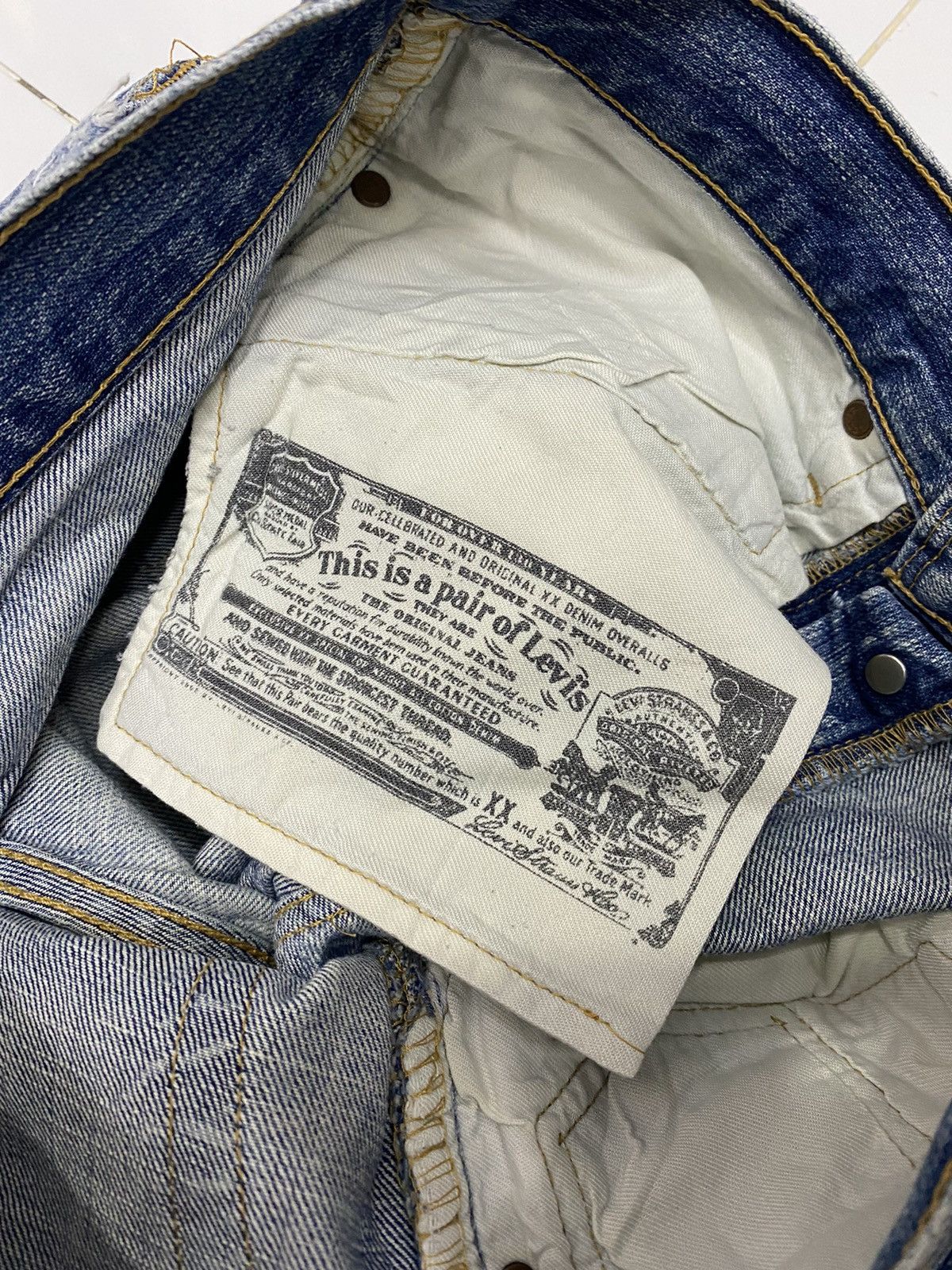 Levi's LEVIS 501 VINTAGE DISTRESSED DENIM JEANS Size 29" - 10 Thumbnail