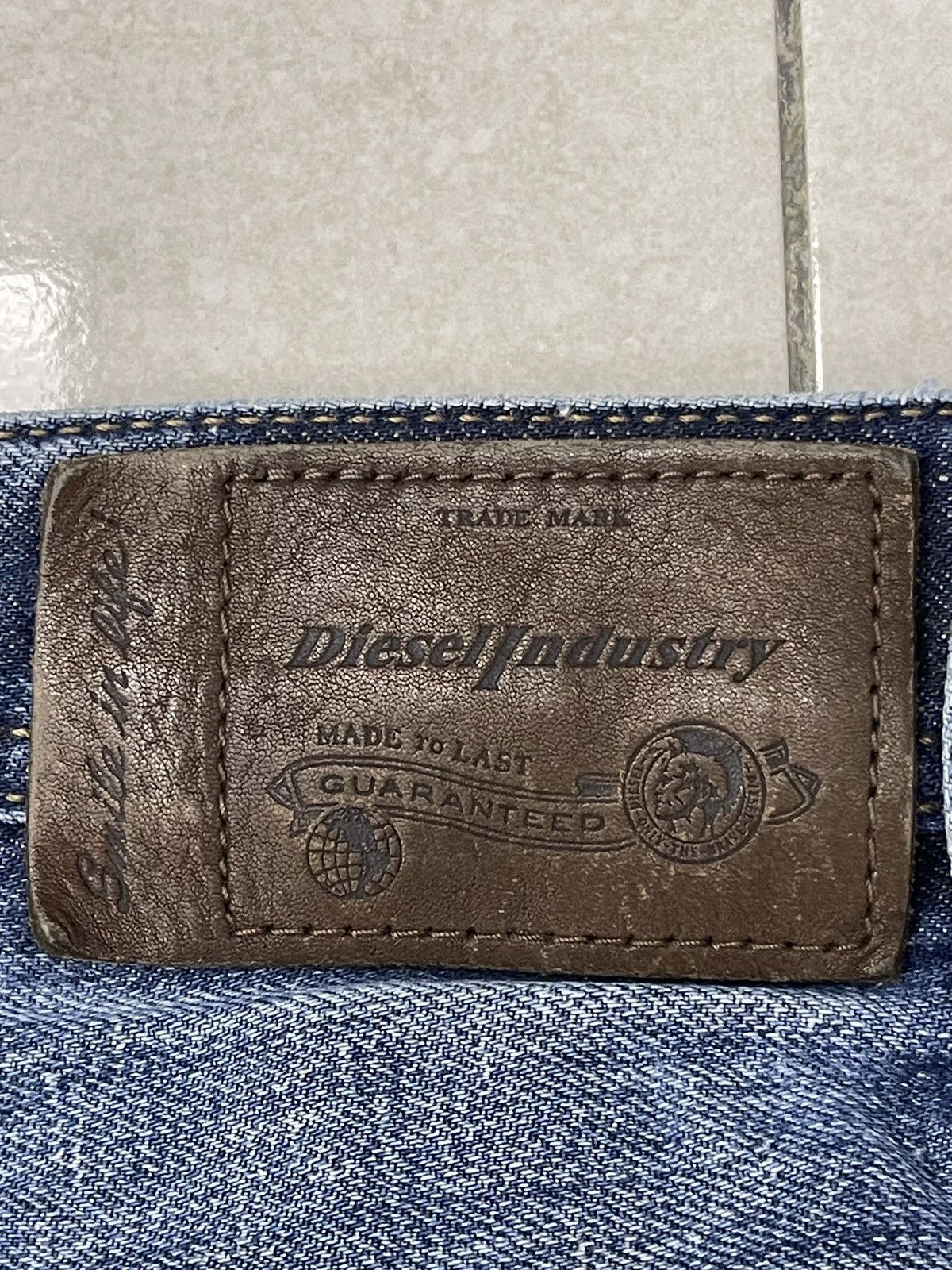 Diesel Vintage Diesel Braddom Regular Slim Denim Size US 30 / EU 46 - 14 Thumbnail