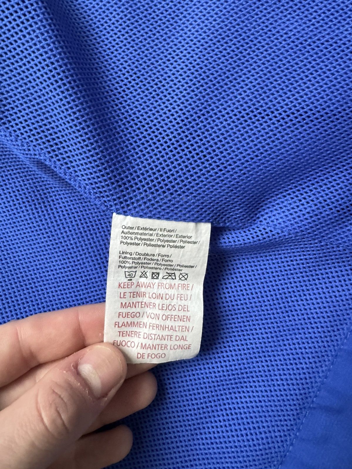Umbro Vintage Men’s M Everton Training Football Soccer Light jacket Size US M / EU 48-50 / 2 - 10 Thumbnail