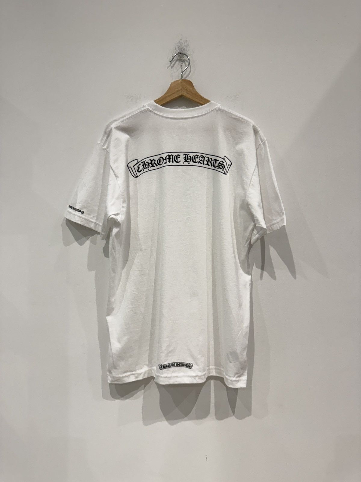 Chrome Hearts Chrome Hearts Scroll Logo Shirt White Size: L Size US L / EU 52-54 / 3 - 4 Thumbnail