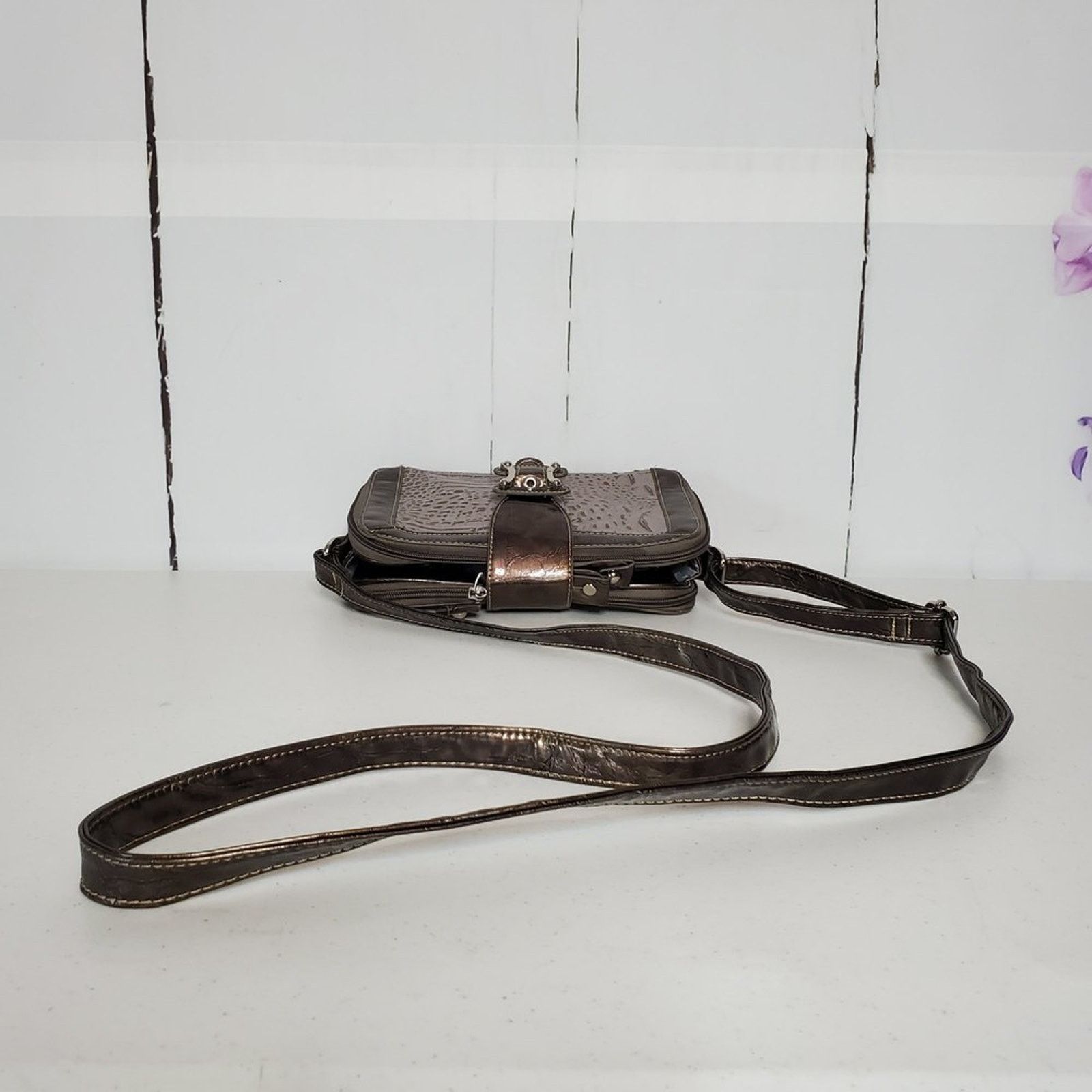 Designer Marc Chantal Embossed Patent Leather Organizer Crossbody Bag Size ONE SIZE - 3 Thumbnail