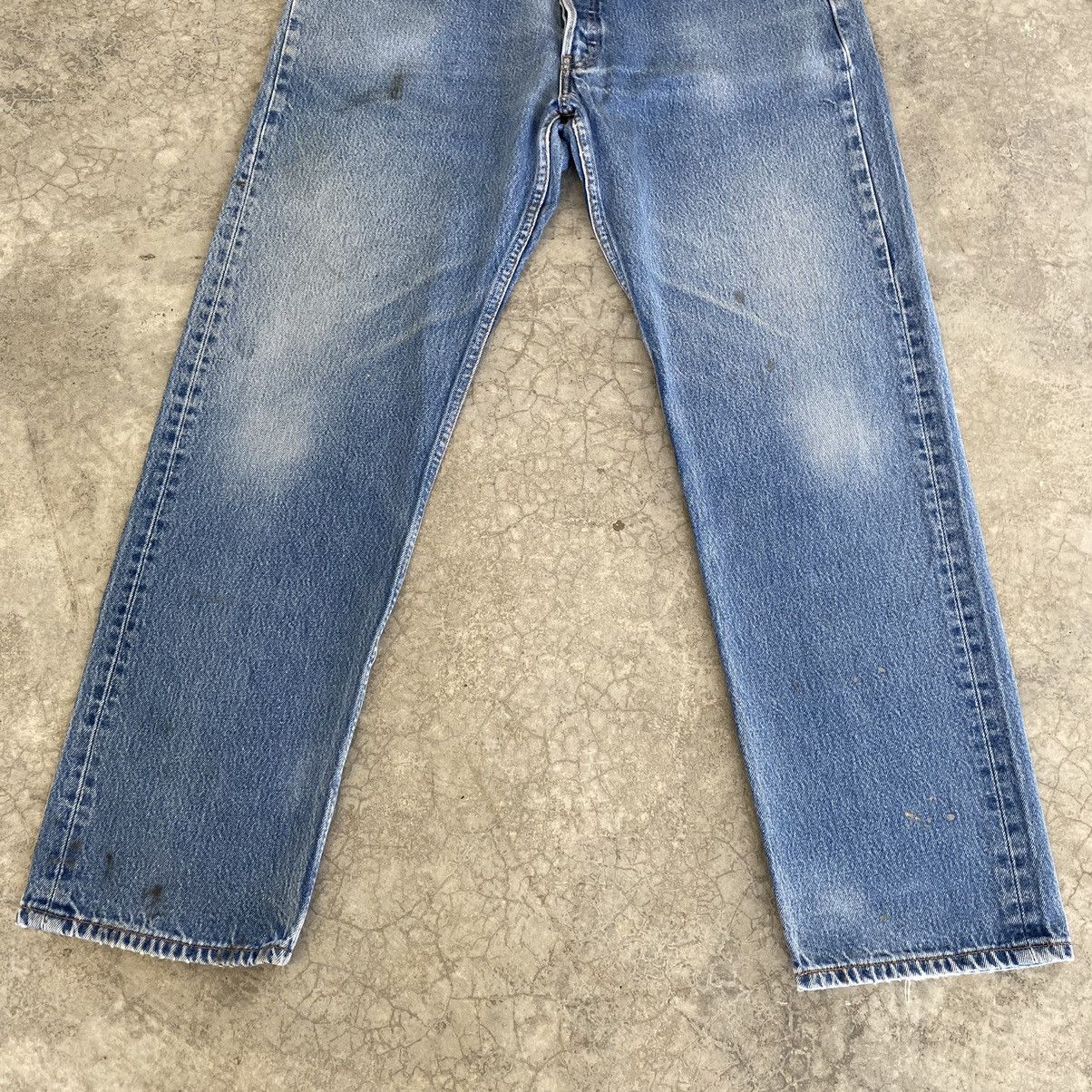 Levi's Size 36x30 VTG Late 90’s Levis 501 Stonewashed Blue Jeans Size US 36 / EU 52 - 4 Thumbnail