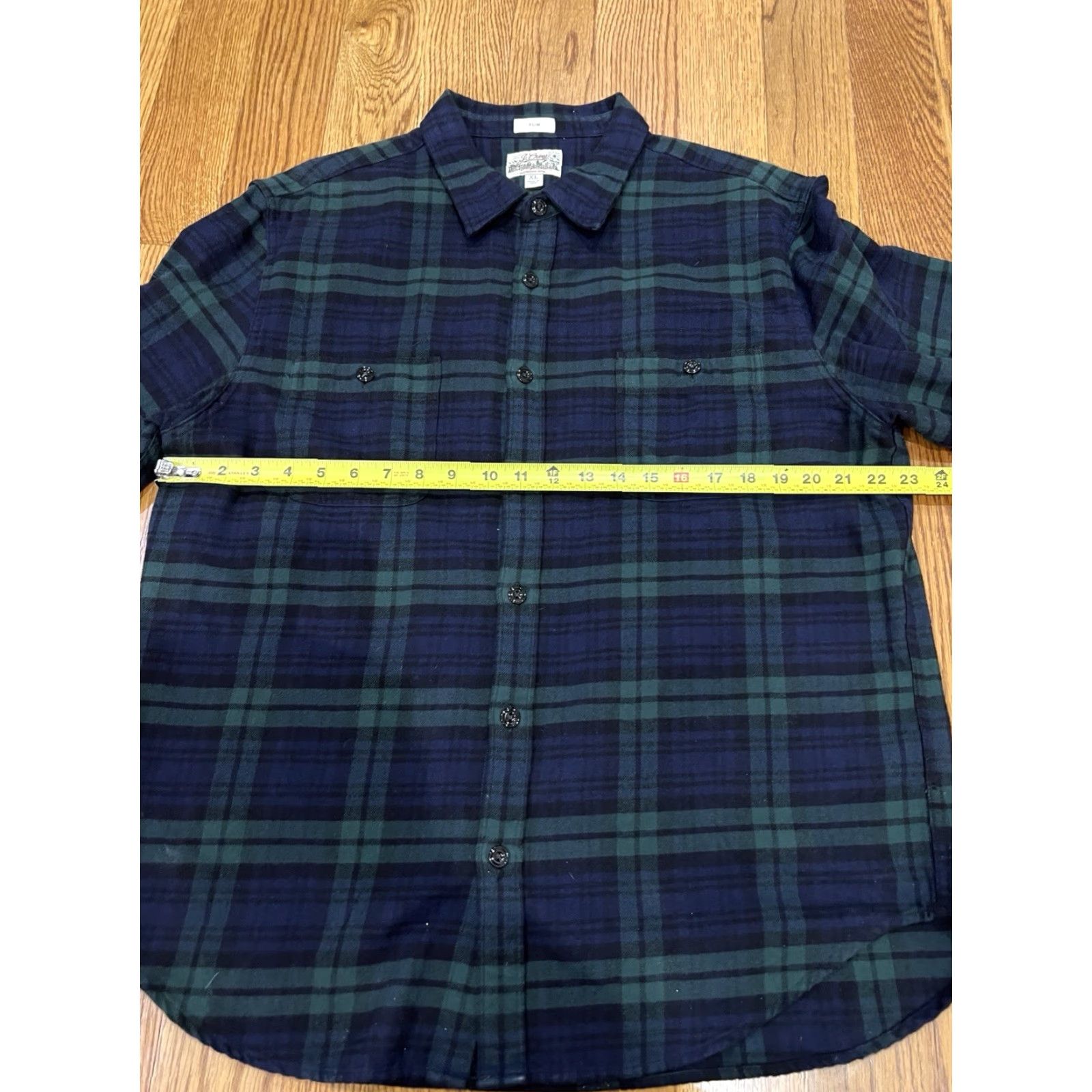 J.Crew J. Crew Flannel Shirt Men XL Blue Green Multicolor Plaid Button-Up Collared Pocketed Workwear Casual Travel Classic Size US XL / EU 56 / 4 - 3 Thumbnail