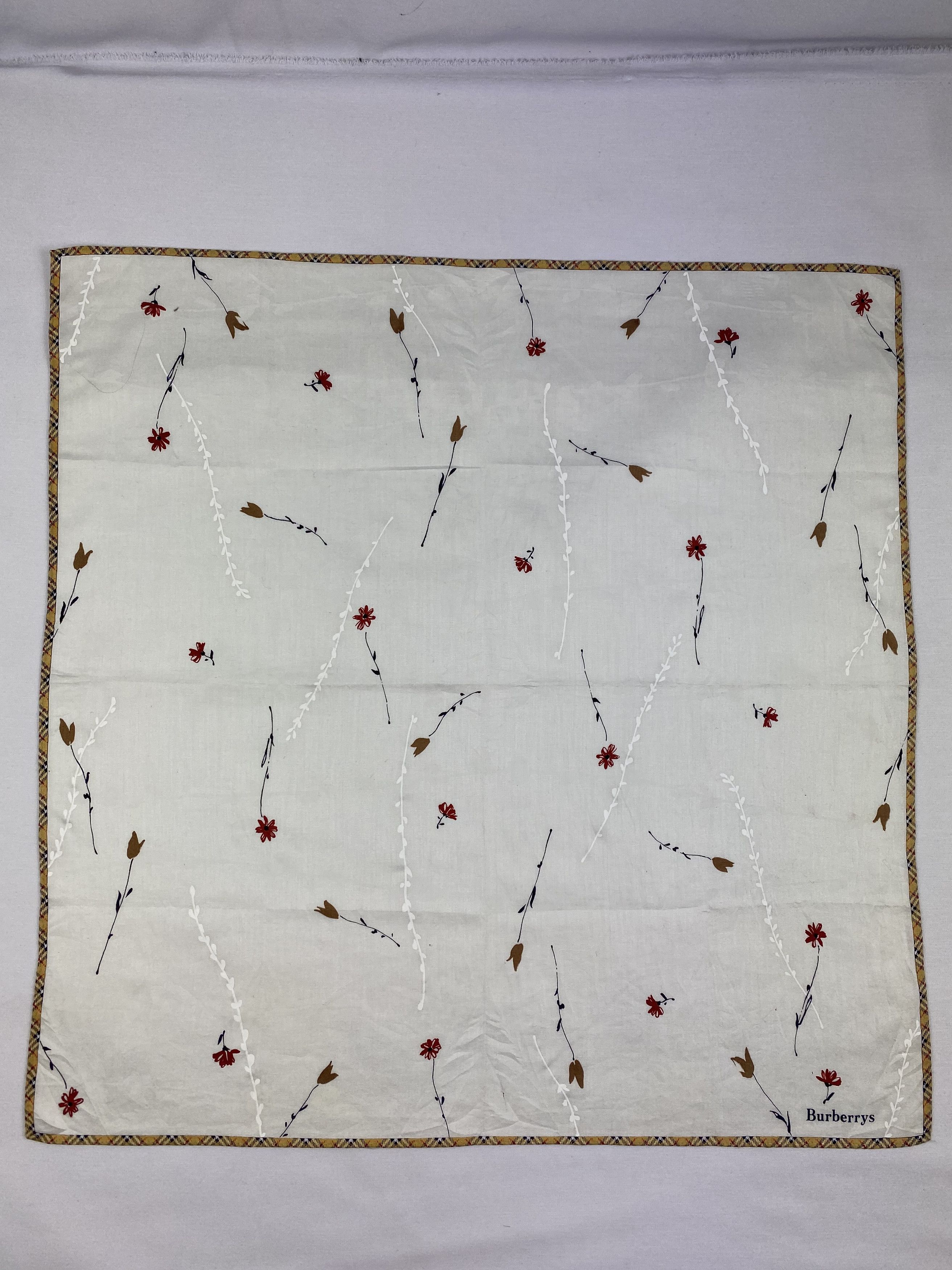 Burberry Burberry Handkerchief / Bandana / Neckerchief Size ONE SIZE - 3 Thumbnail