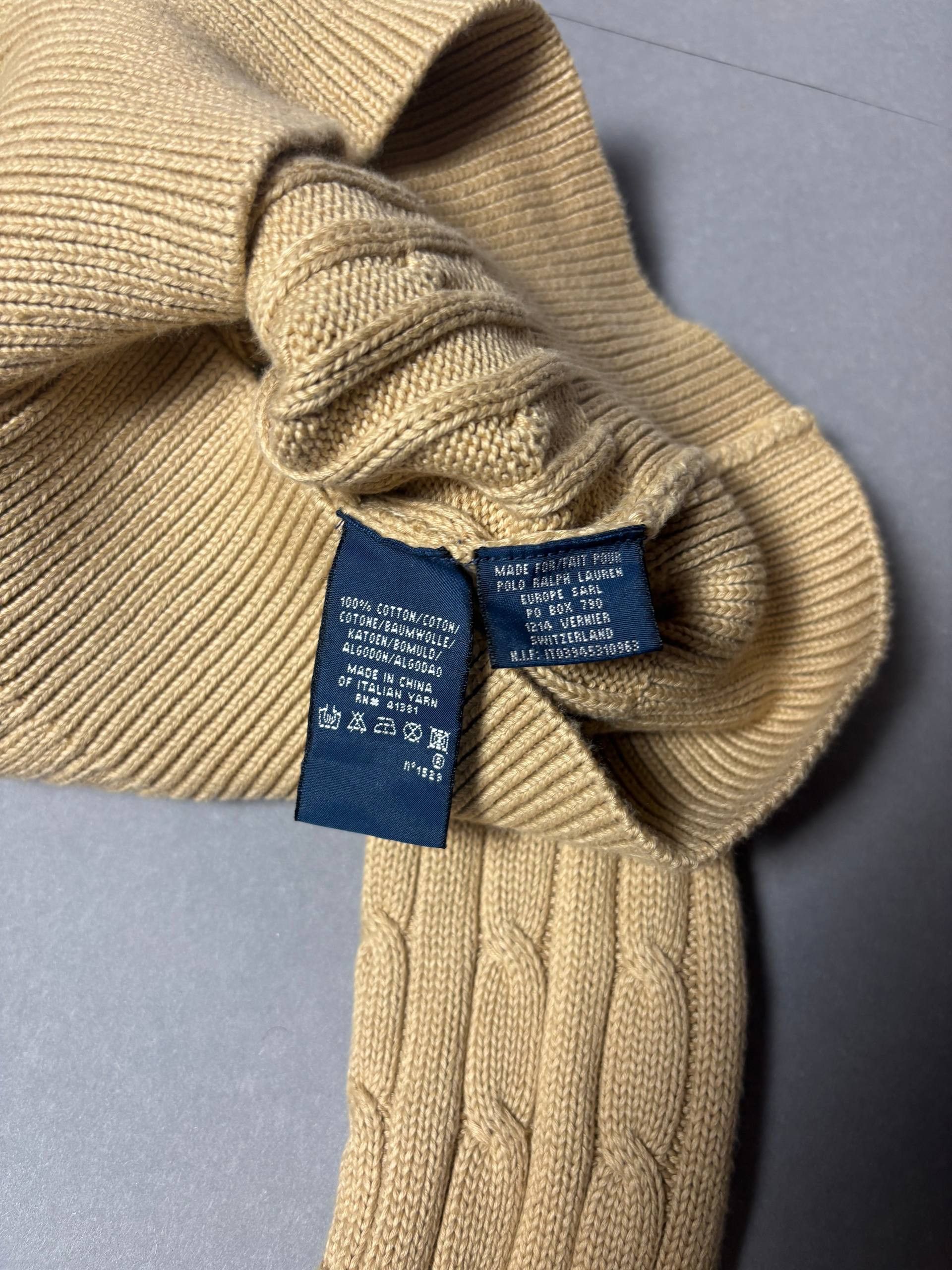 Polo Ralph Lauren Vintage Woman's Polo Ralph Lauren Cable Knit V-Neck Sweater Size S / US 4 / IT 40 - 4 Thumbnail