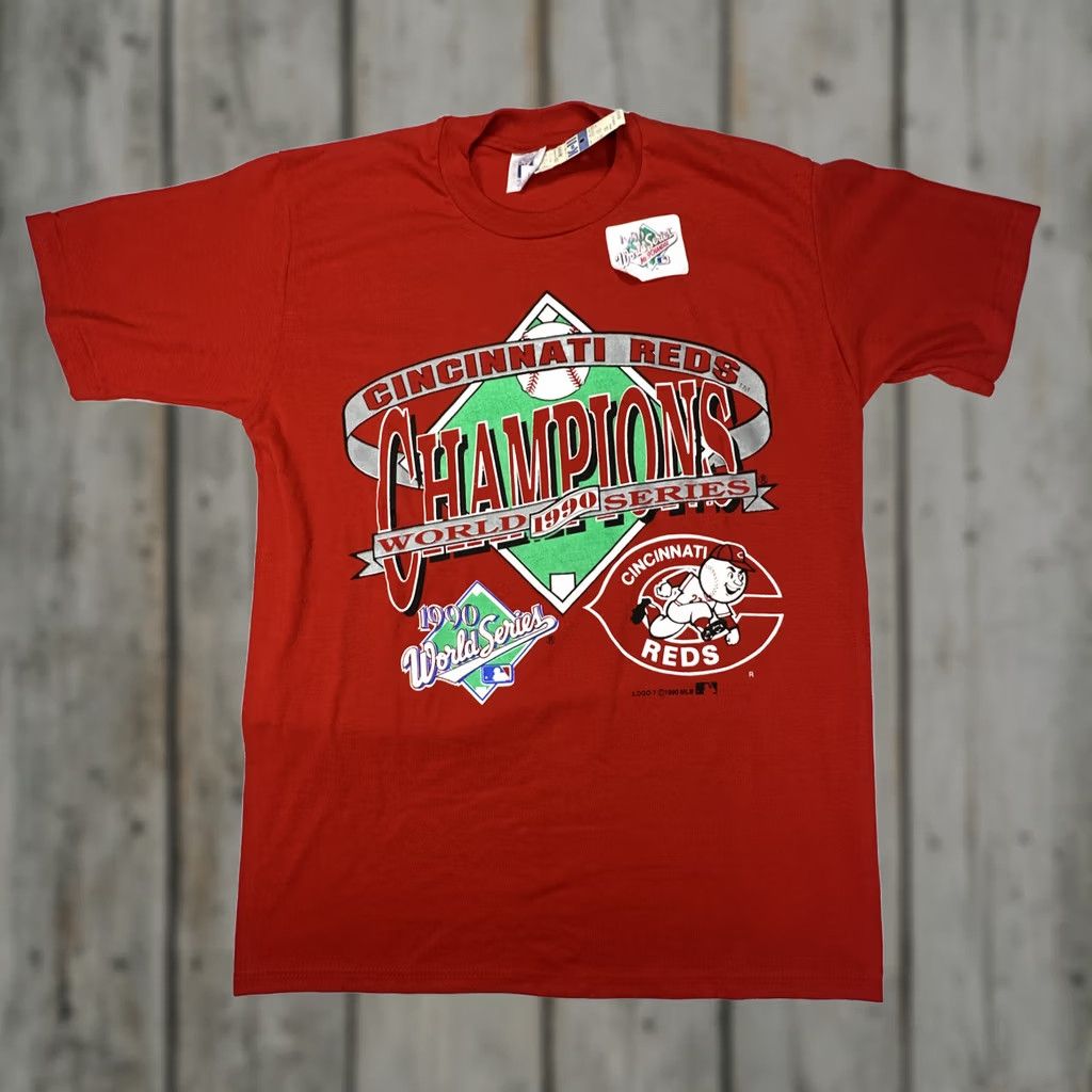 Logo 7 VINTAGE Cincinnati Reds Single Stitch T-Shirt 1990 World Series Champs XL Red Unisex Graphic Tee Size XL Shirt Size US XL / EU 56 / 4 - 1 Thumbnail