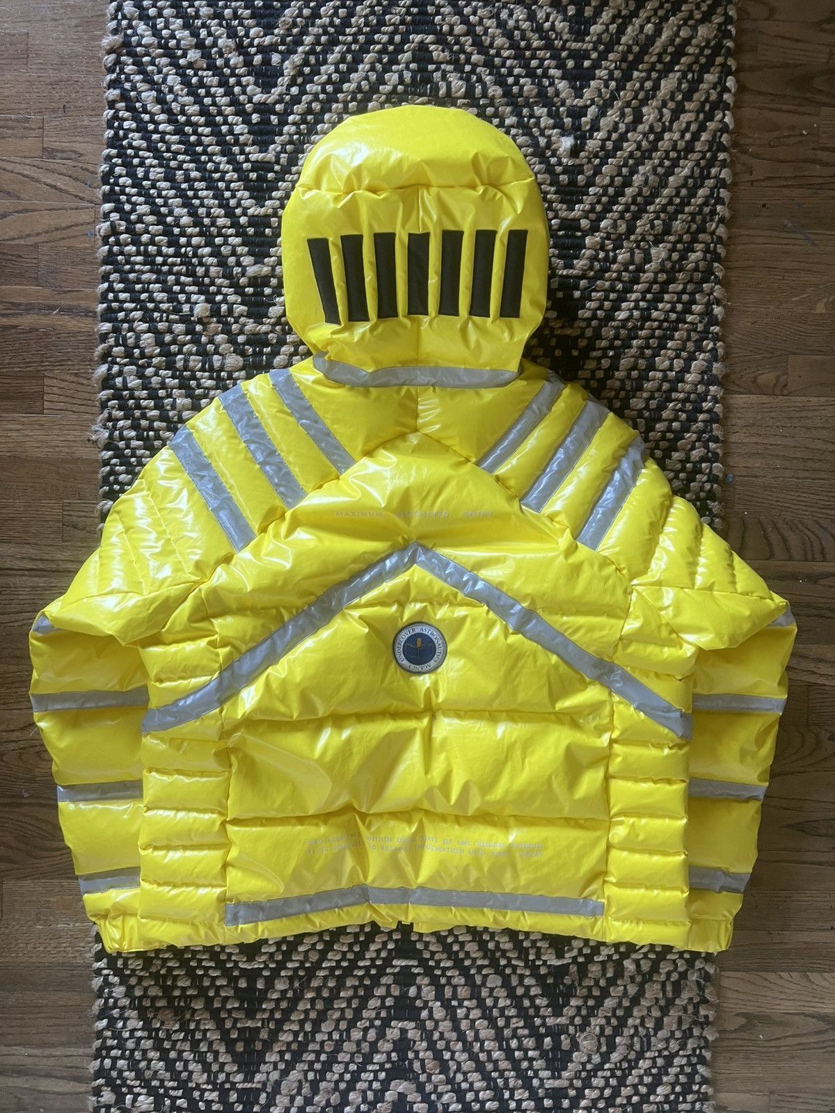 Undercover Undercover AW18 “2001: A Space Odyssey” LED Puffer Jacket Size US L / EU 52-54 / 3 - 12 Thumbnail