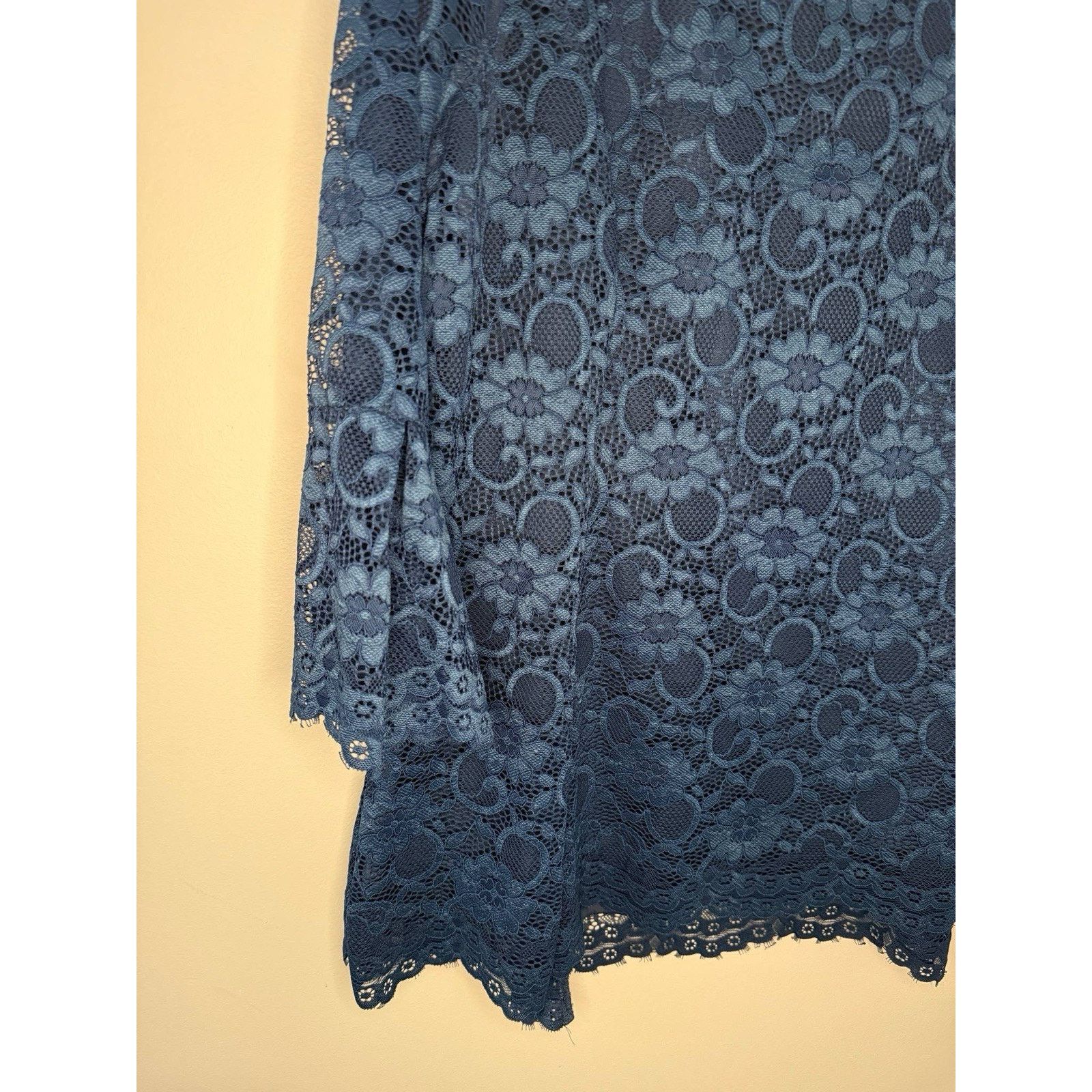 Isaac Mizrahi IMNYC Isaac Mizrahi Dress Navy Lace Bell Sleeve A-Line Mini Size XL / US 12-14 / IT 48-50 - 5 Thumbnail