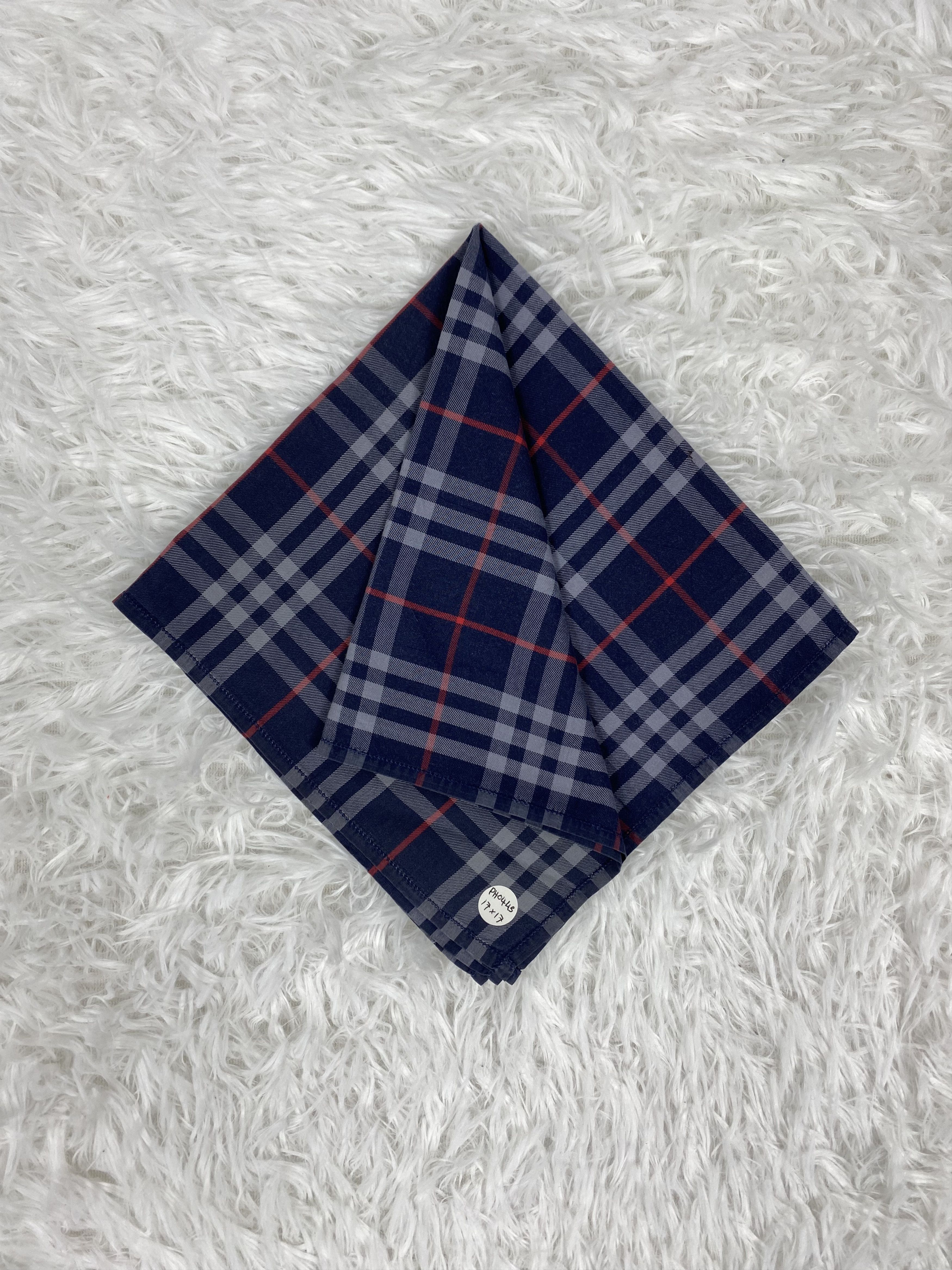 Burberry Vintage Burberry Handkerchief Neckerchief PH0443 Size ONE SIZE - 1 Thumbnail