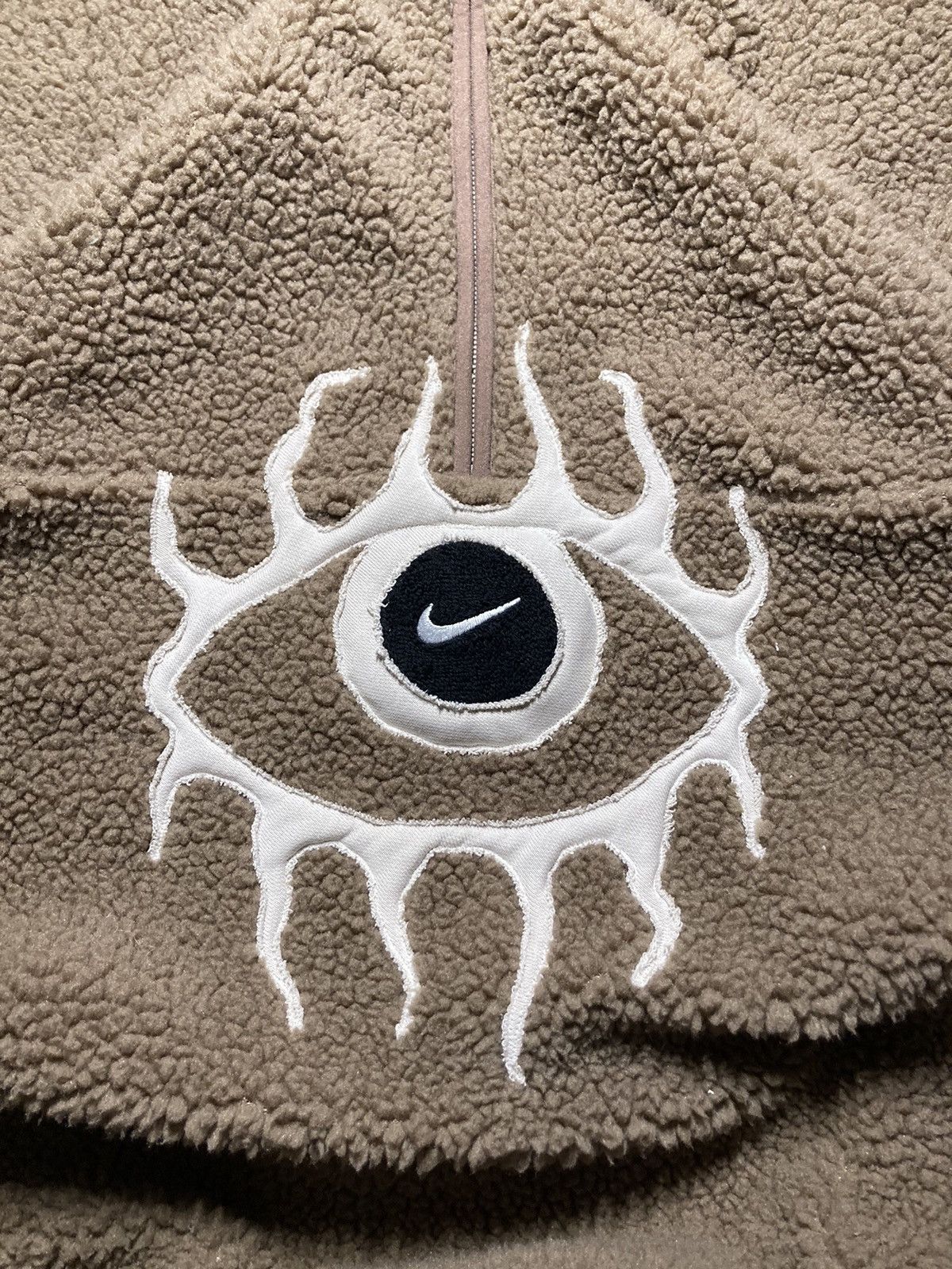 Nike × Vintage ⛩️Nike 1/3zip custom eye fleece vintage y2k big logo brown Size US L / EU 52-54 / 3 - 4 Thumbnail