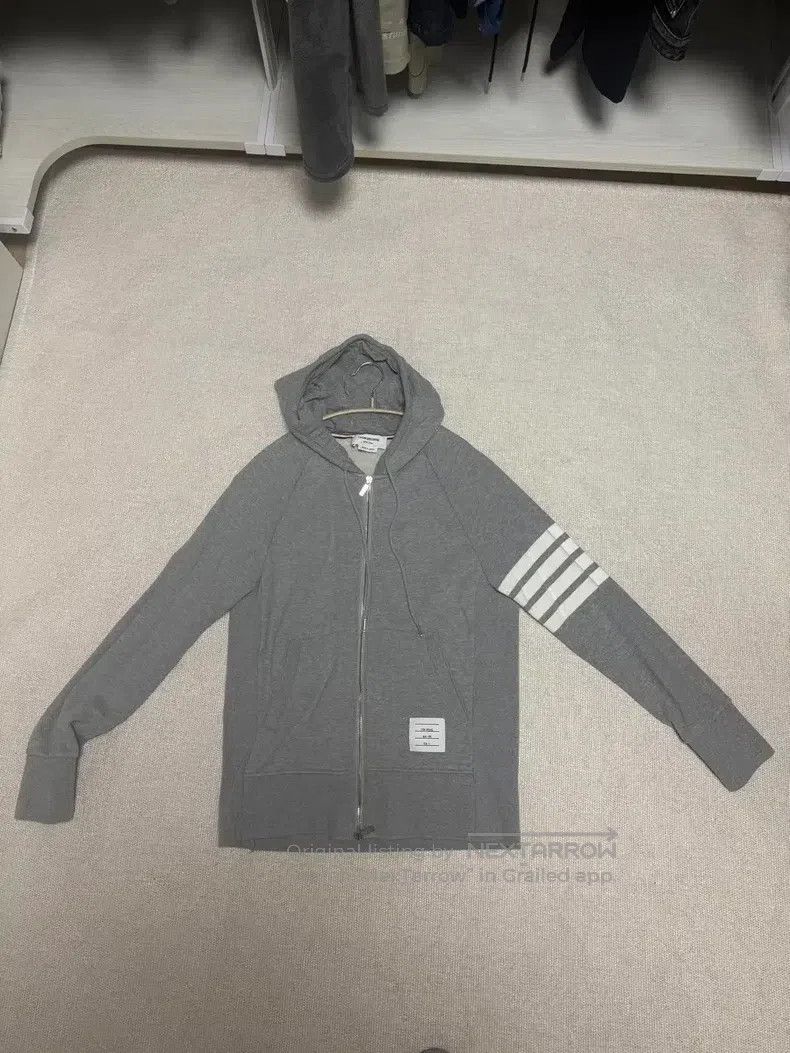 Thom Browne Thom Browne Twill sleeve patch hooded zip-up sweatshirt Size US XL / EU 56 / 4 - 1 Thumbnail