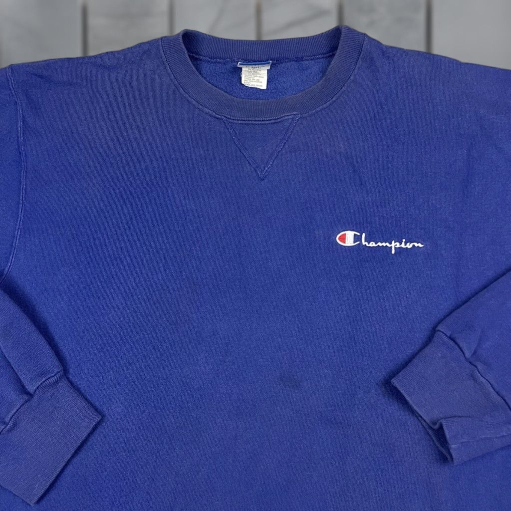 Champion VINTAGE Champion Sweatshirt Adult XL Blue Crewneck Rare Distressed Thrashed 90s Shirt Mens Size US L / EU 52-54 / 3 - 1 Thumbnail
