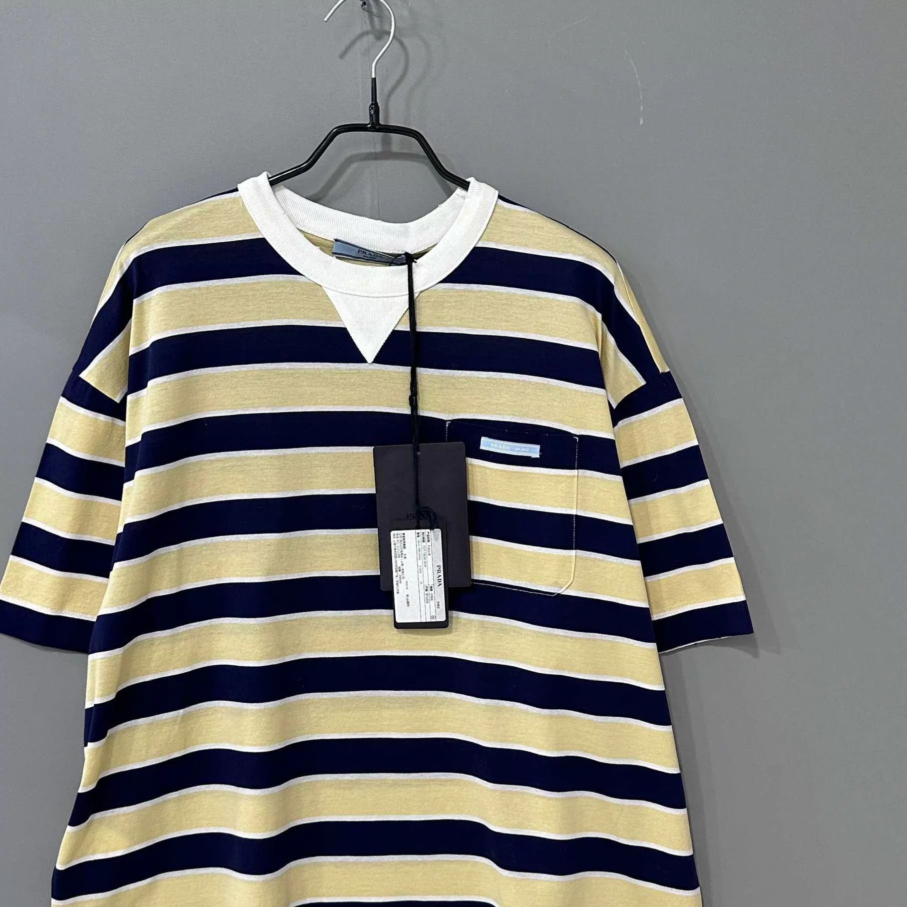 Prada PRADA 26 new striped short-sleeve shirt 38 Size XS / US 0-2 / IT 36-38 - 2 Thumbnail
