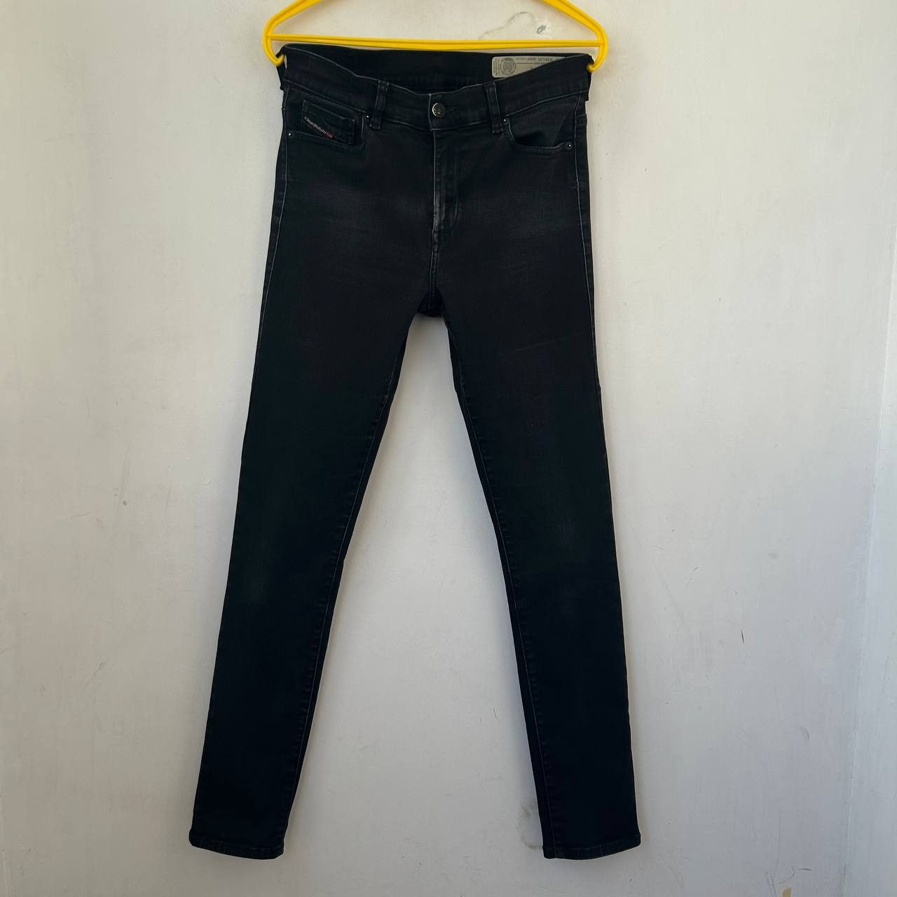 Diesel Diesel D-Roisin jeans #1438 Size 29" - 1 Thumbnail