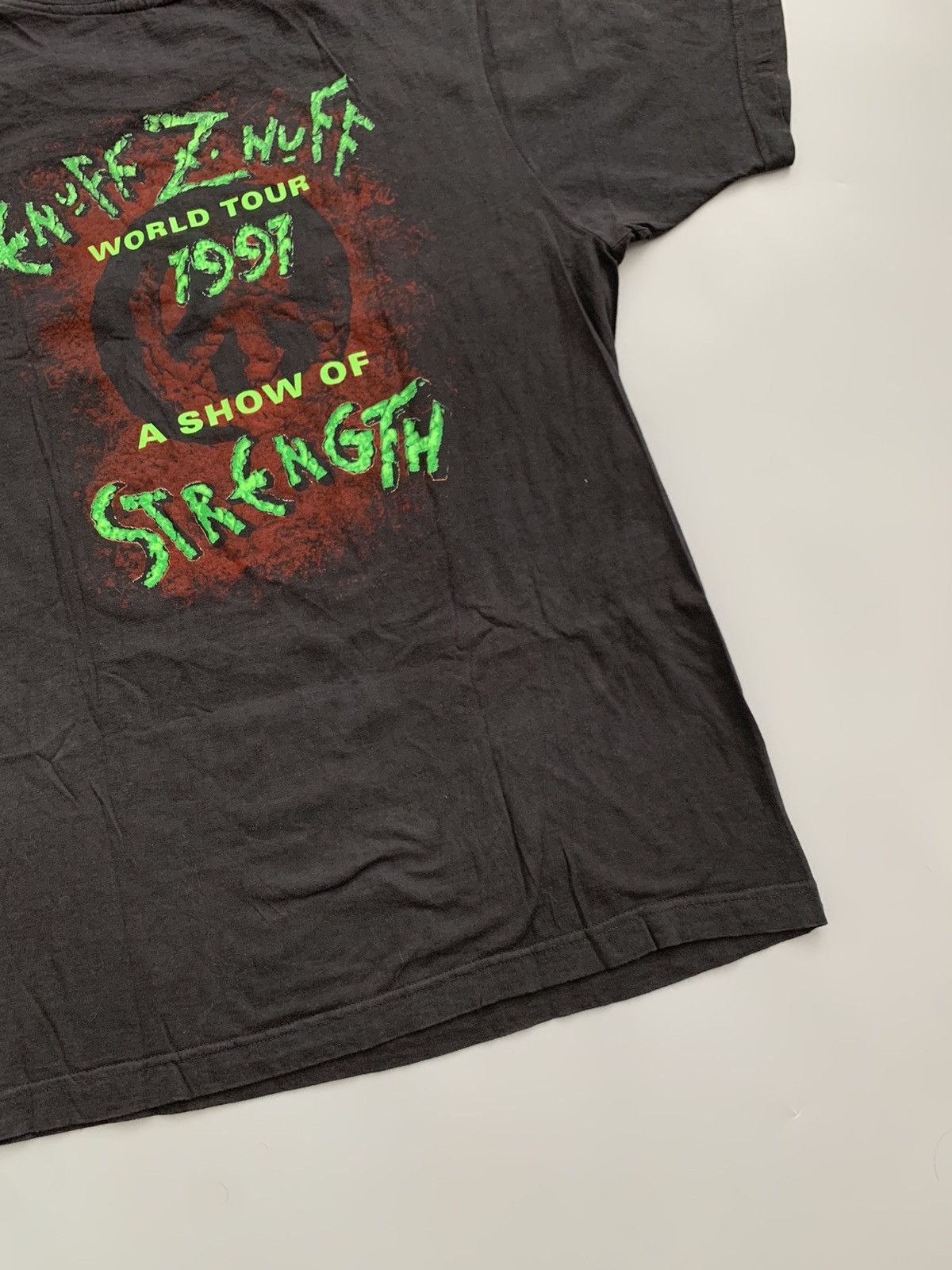 Band Tees Vintage Enuff Z Nuff 1997 World Tour Show Of Strength Tee Size US XL / EU 56 / 4 - 14 Thumbnail