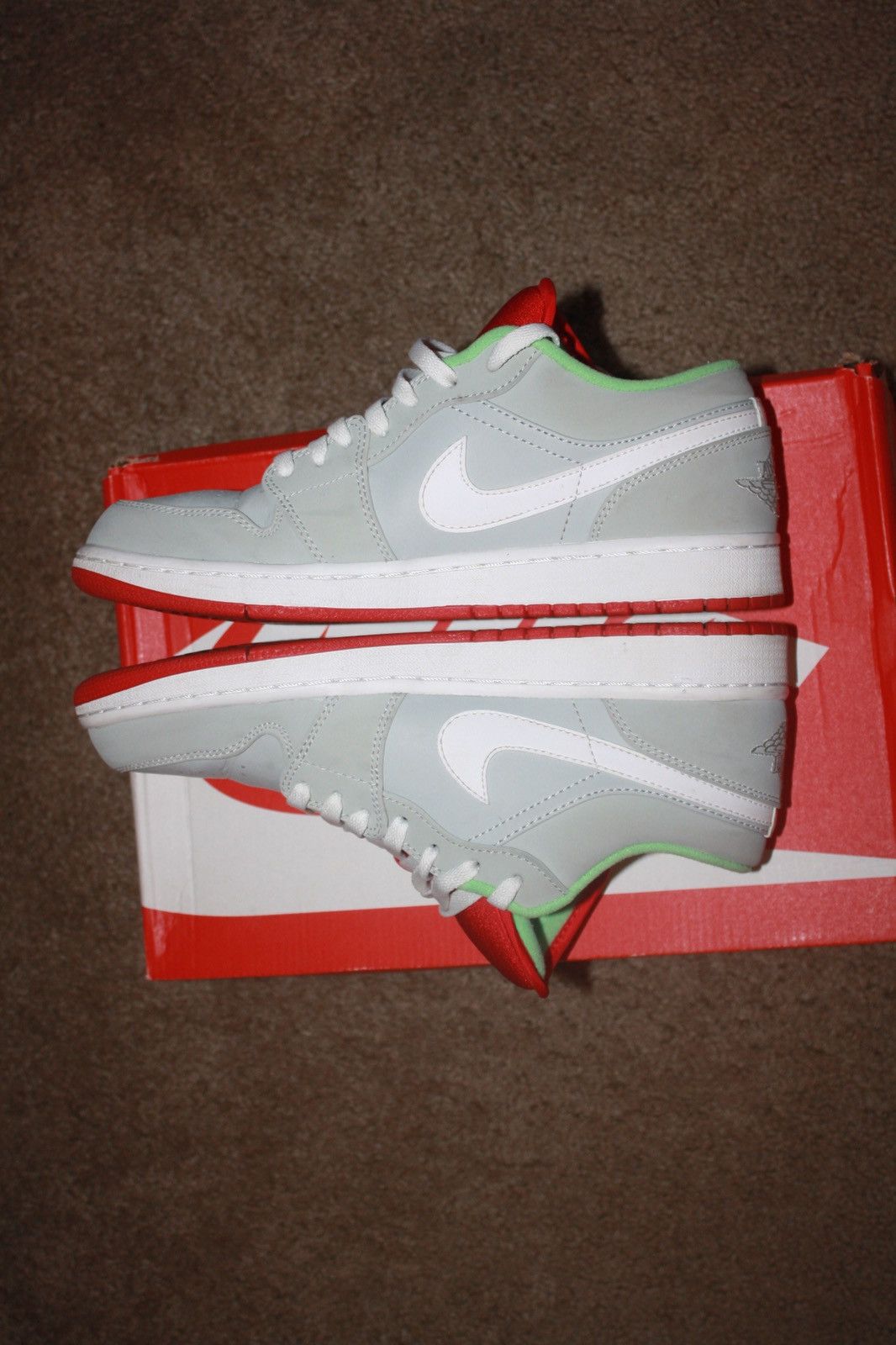 Jordan Brand × Nike Jordan 1 Low Hare Size 9 Size US 9 / EU 42 - 4 Thumbnail