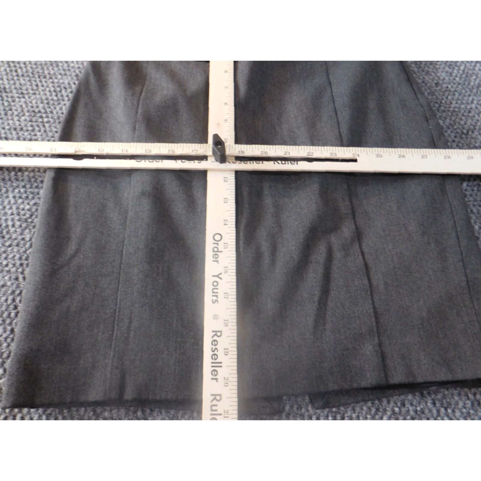 Express Express Skirt Women 4 Gray A-Line Casual Zip Knee Length Knit Zipper Lined Regular Polyester Size 27" / US 4 / IT 40 - 4 Thumbnail