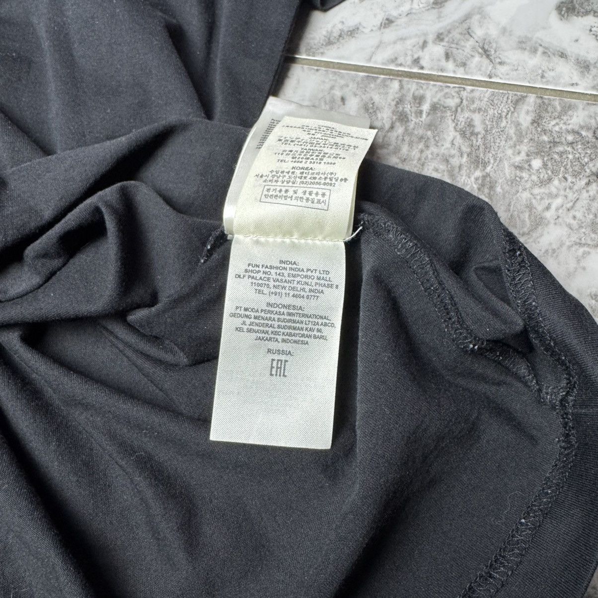 Fendi × Vintage Men’s Fendi F Logo printing t-shirt authentic Size US L / EU 52-54 / 3 - 11 Thumbnail