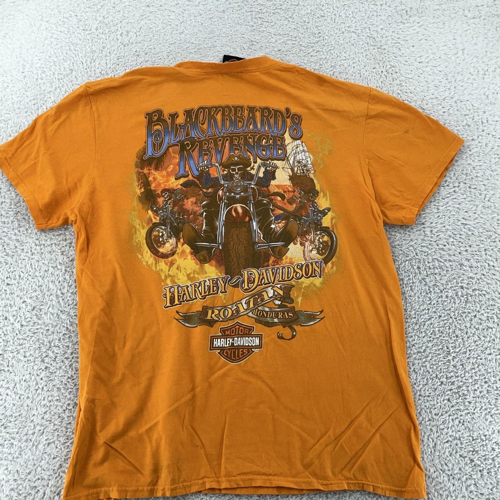 Harley Davidson Harley-Davidson Tee Shirt Mens Large Orange Blackbeard's Revenge Roatan Honduras Shirt Mens Large Orange Harley-Davidson Tee Shirt Roatan Honduras Size US L / EU 52-54 / 3 - 3 Thumbnail