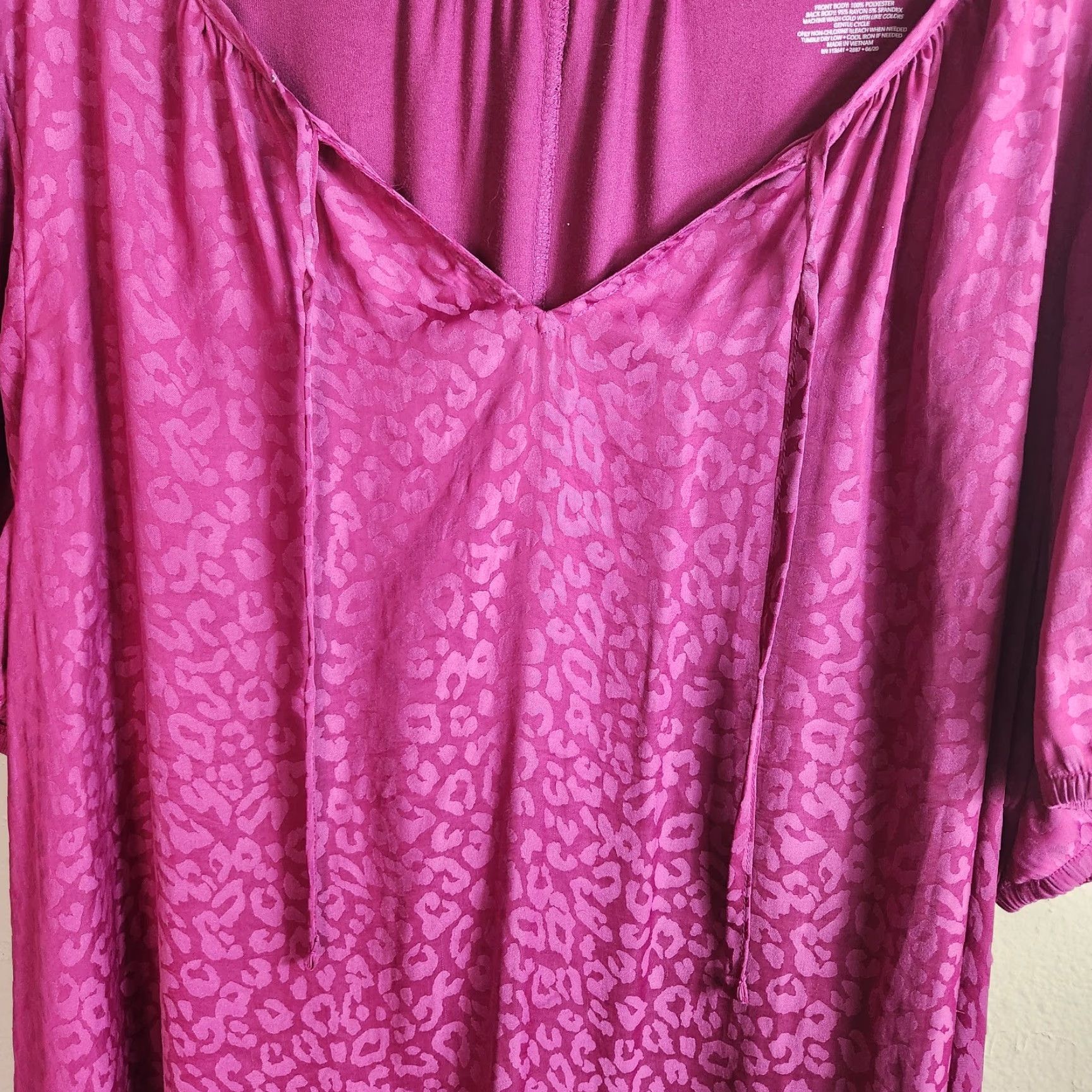 Vintage Lane Bryant Womens |22/24| Magenta Pink Leopard Print Swing Tee Blouse Shirt Pullover V-Neck Puff Sleeve Plus Size 3X Womens Size XXL / US 16-18 / IT 52-54 - 3 Thumbnail