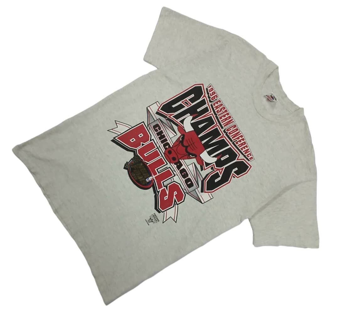 NBA × Vintage Vintage nba chicago bull 1996 Size US L / EU 52-54 / 3 - 6 Thumbnail