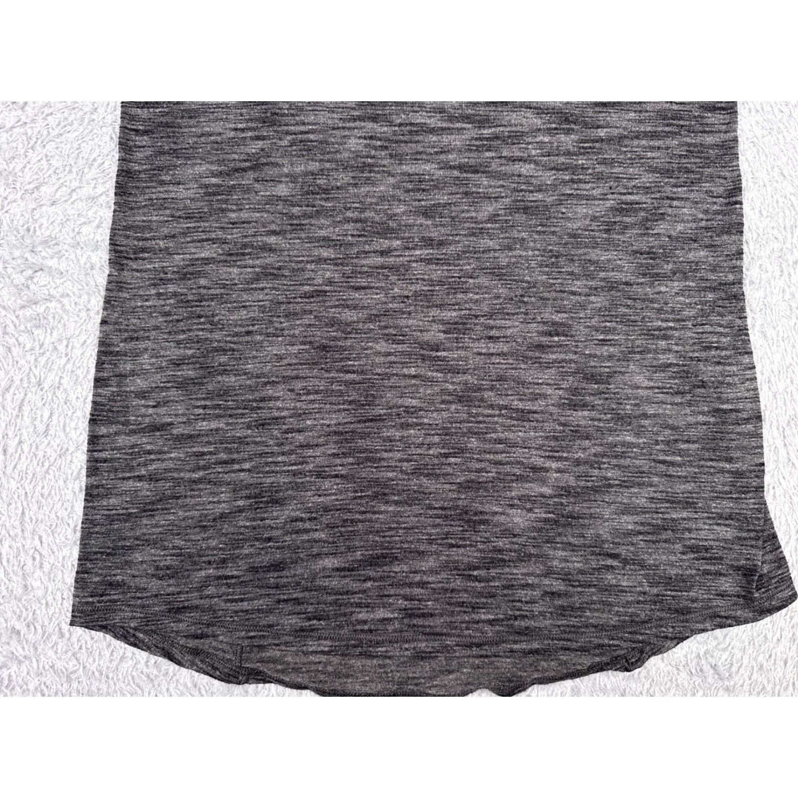 Lululemon Lululemon Shirt Women Gray Tank Luon Fabric 4 Sleeveless Racerback Gym Yoga All Seasons Casual Workwear VINTAGE No Size S / US 4 / IT 40 - 5 Thumbnail