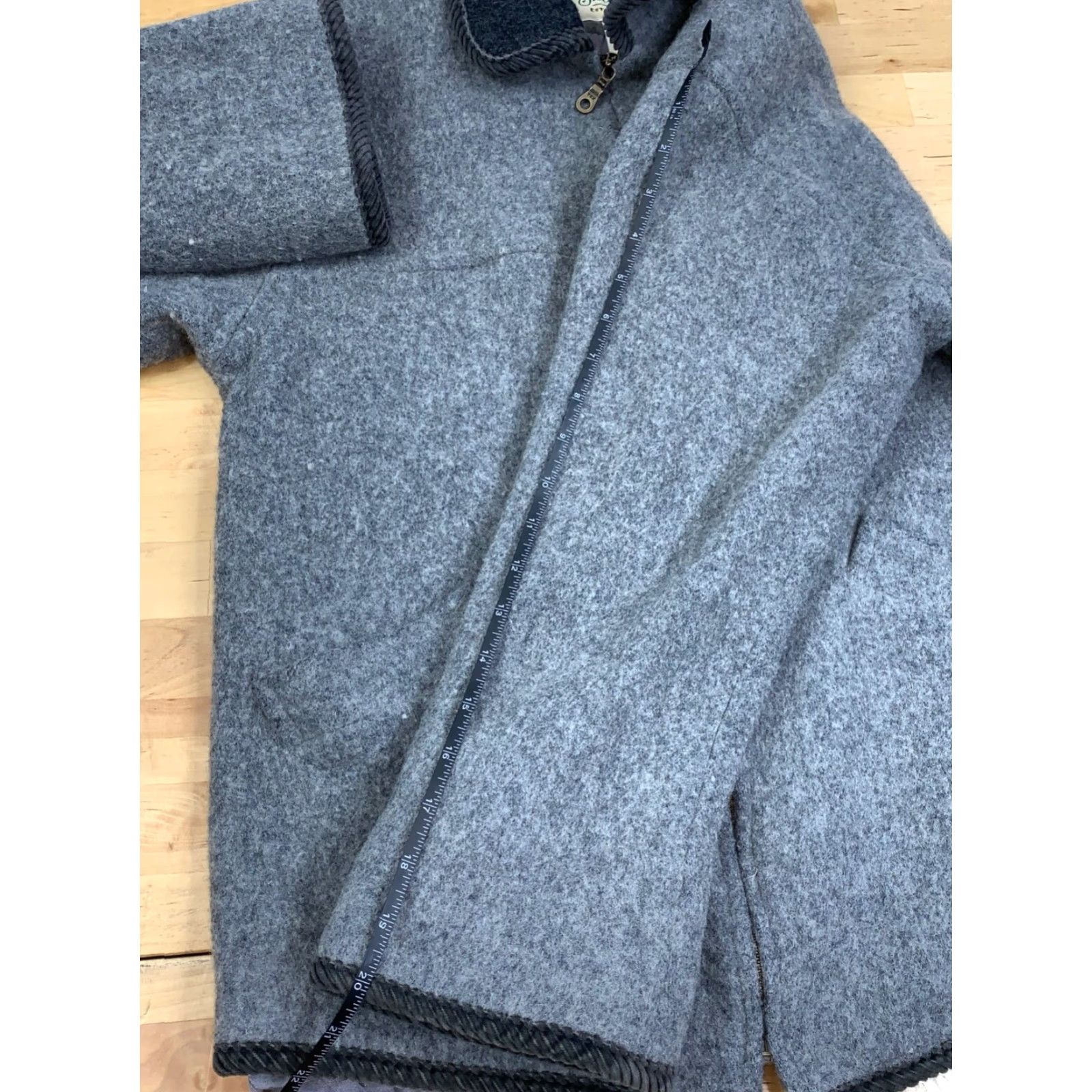 Vintage VINTAGE St. John's Bay Jacket Womens 10P Petite Gray Wool Blend Zip Collared #8086 Size L / US 10 / IT 46 - 8 Thumbnail
