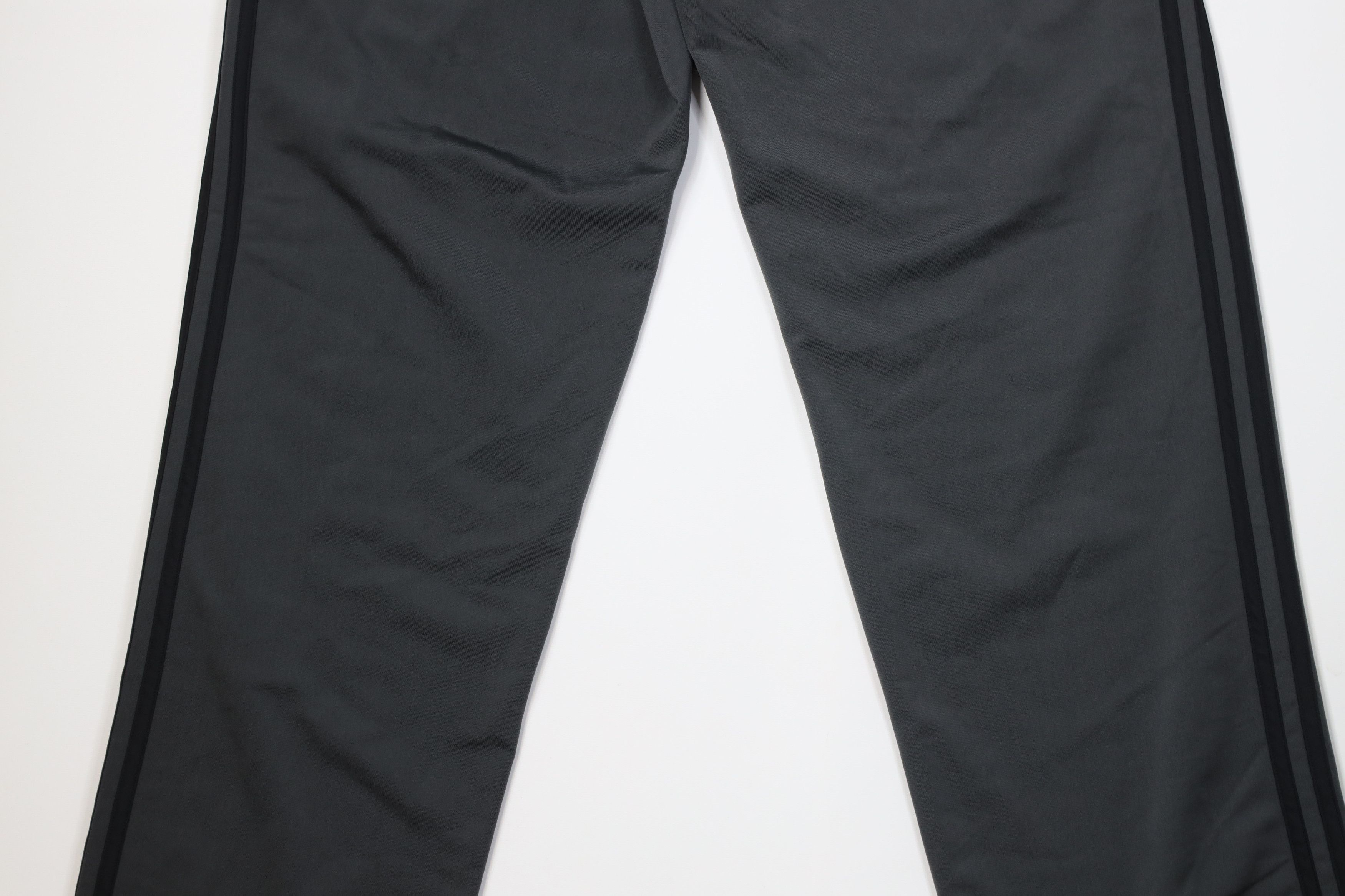 Adidas Y2K Adidas Spell Out Striped Wide Leg Sweatpants Pants Gray Size US 36 / EU 52 - 12 Thumbnail