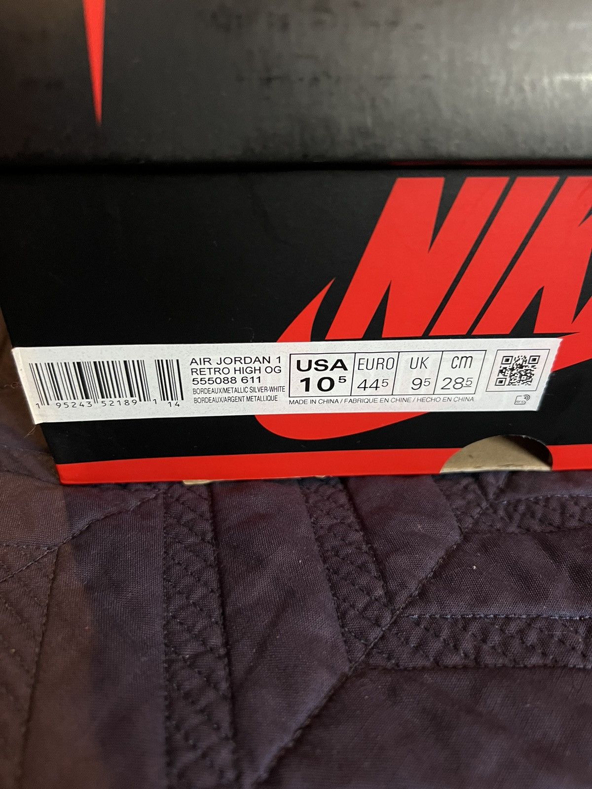 Jordan Brand × Nike Air Jordan 1 Retro High OG “Bordeaux” Size US 10.5 / EU 43-44 - 4 Thumbnail