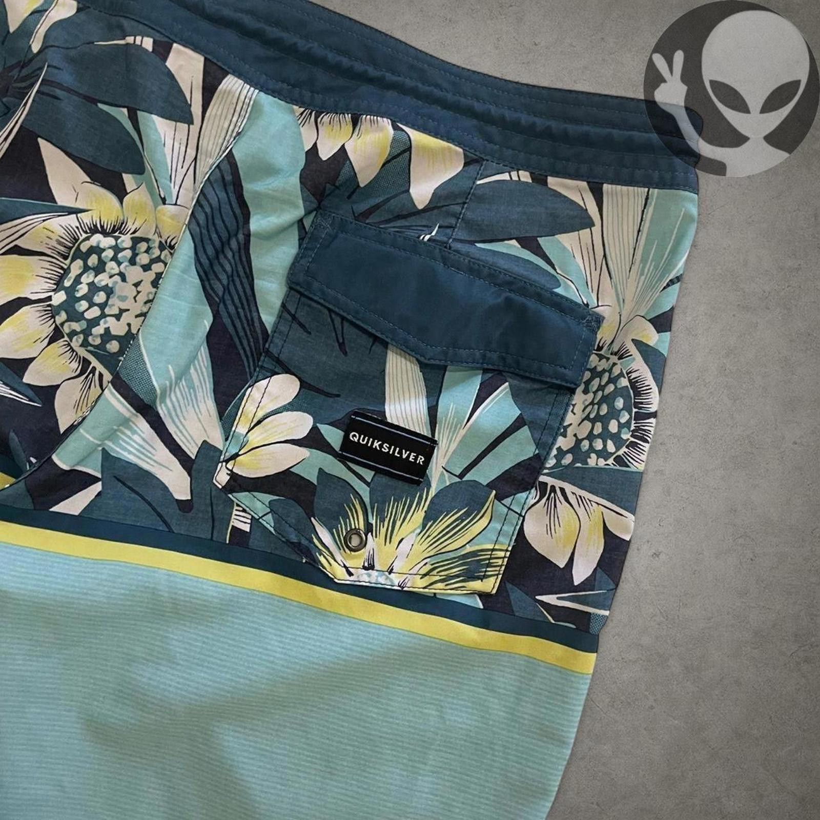Quiksilver Quiksilver Men's Board Shorts Medium Blue Floral Swim Trunk Size US 32 / EU 48 - 7 Thumbnail