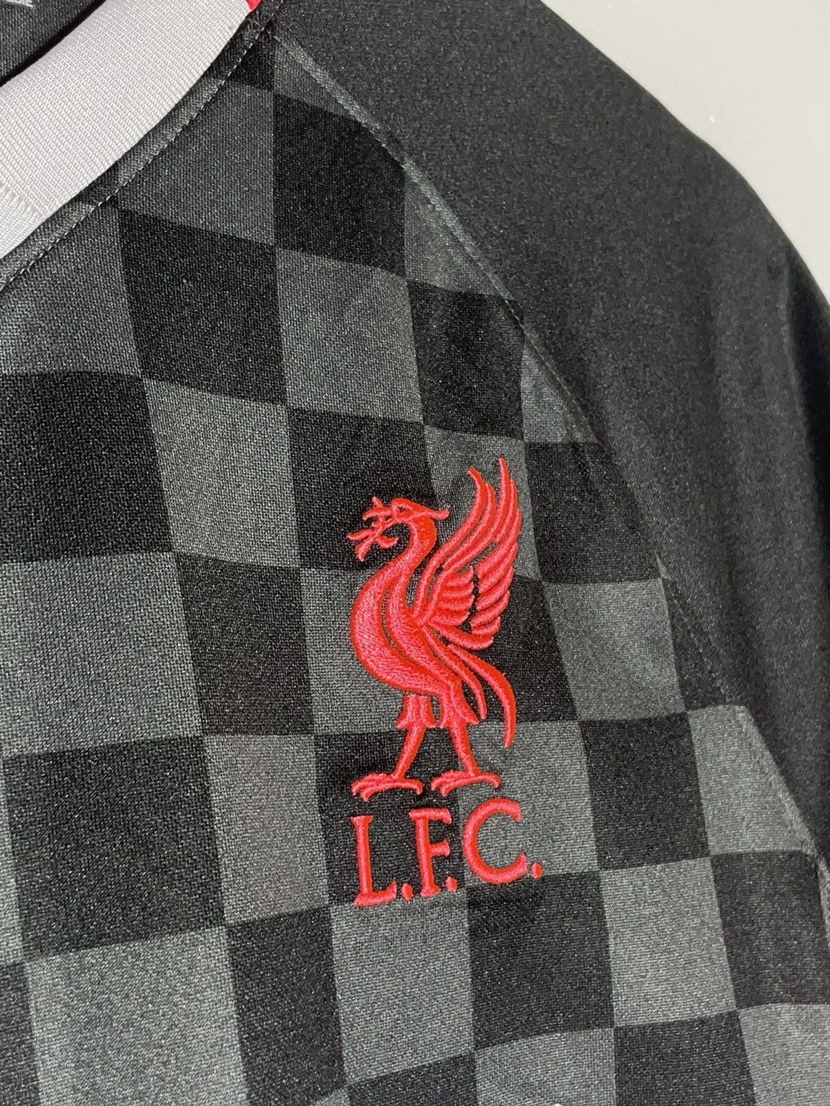 Nike Liverpool FC Nike 2020/21 Third Y2k Football Shirt Size US S / EU 44-46 / 1 - 5 Thumbnail