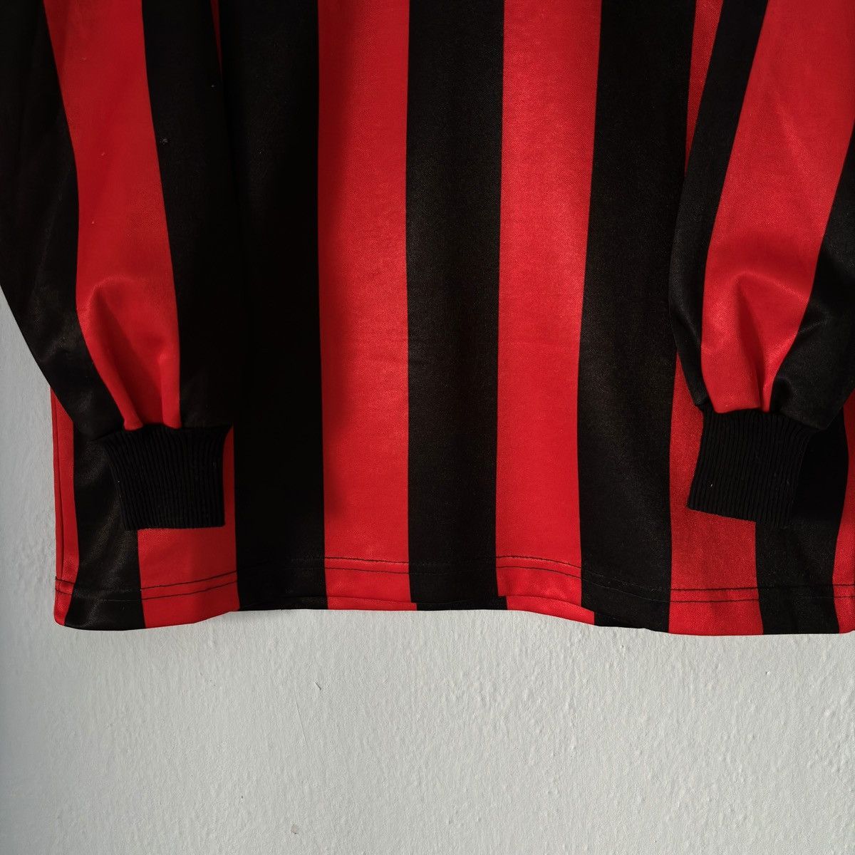 Adidas × Vintage 1990 1992 AC Milan Adidas Vintage Home Soccer Jersey Maglia Size US S / EU 44-46 / 1 - 8 Thumbnail