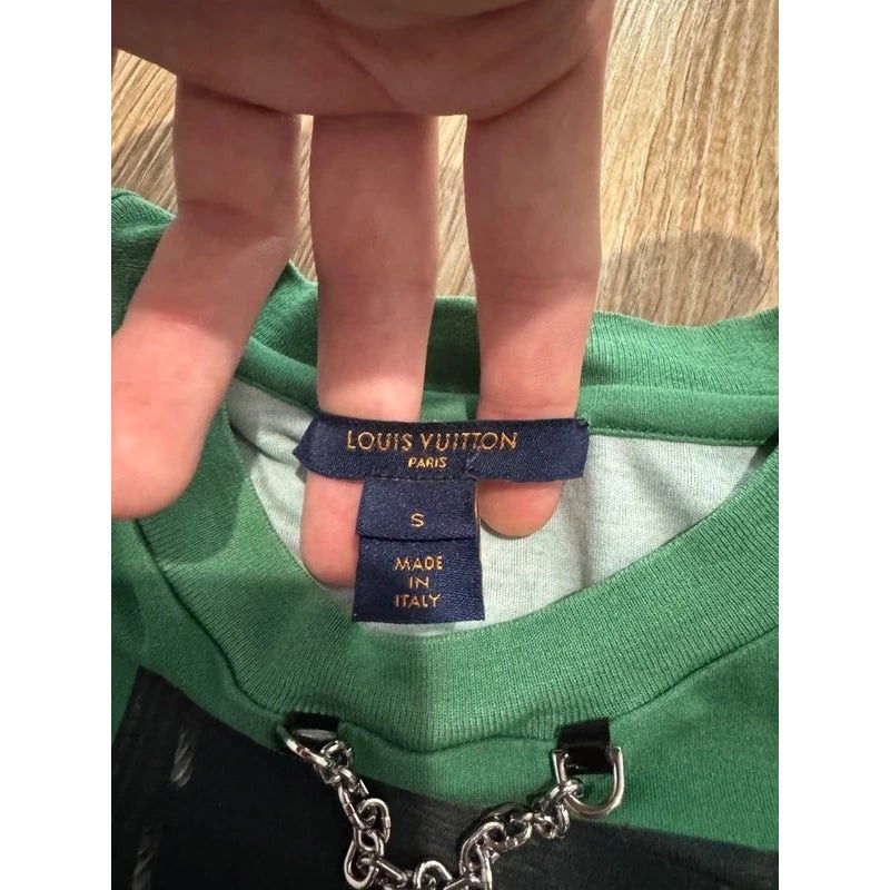 Louis Vuitton Louis Vuitton Green Tee Size US S / EU 44-46 / 1 - 4 Thumbnail