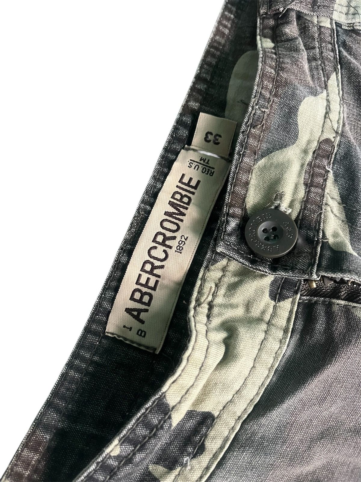 Abercrombie & Fitch Abercrombie & Fitch Camo Cargo Pants Vintge Size US 33 - 3 Thumbnail