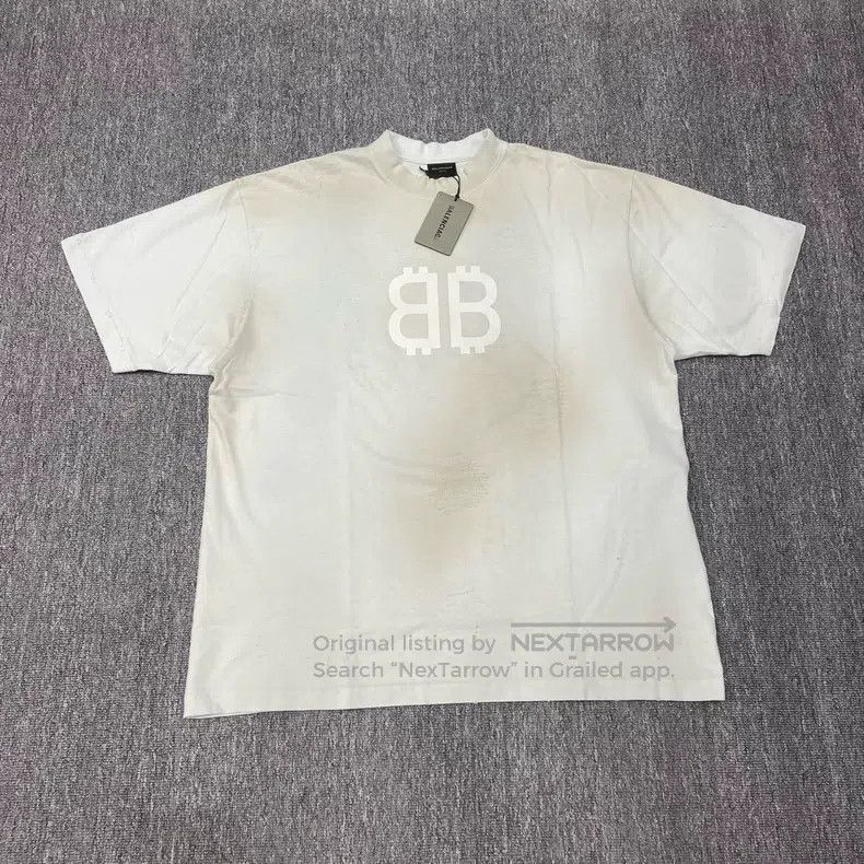 Balenciaga Balenciaga Off-White Destroyed Bitcoin Double B Short Slee Size US M / EU 48-50 / 2 - 1 Thumbnail