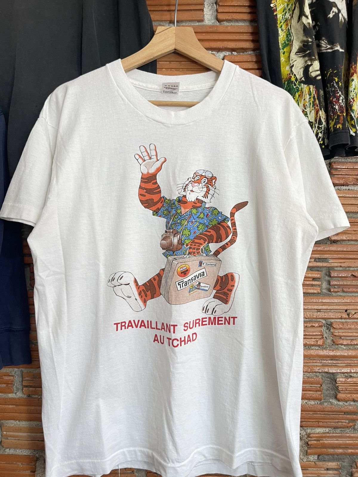 Vintage Vintage 90s Esso Mascot Tiger T shirt Size US L / EU 52-54 / 3 - 2 Thumbnail