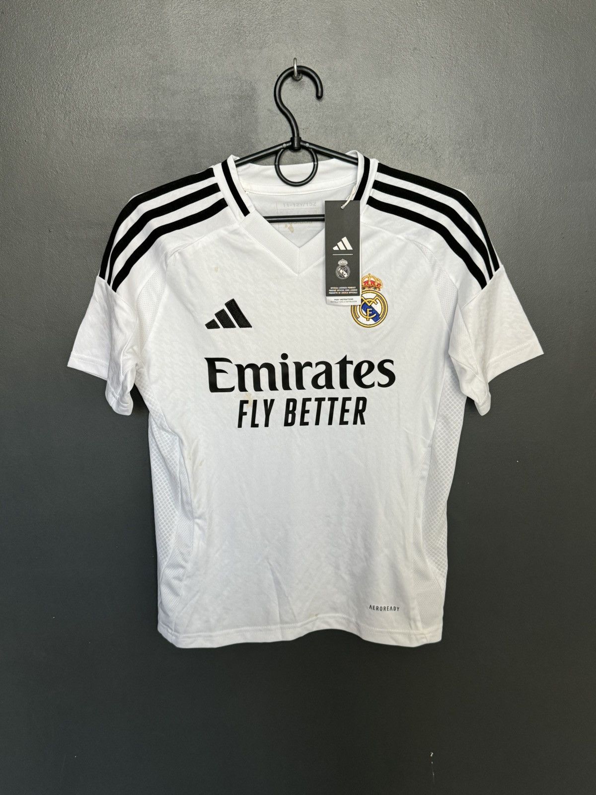 Adidas KIDS Real Madrid 24/25 Home Football Jersey T-Shirt Size US XS / EU 42 / 0 - 1 Thumbnail