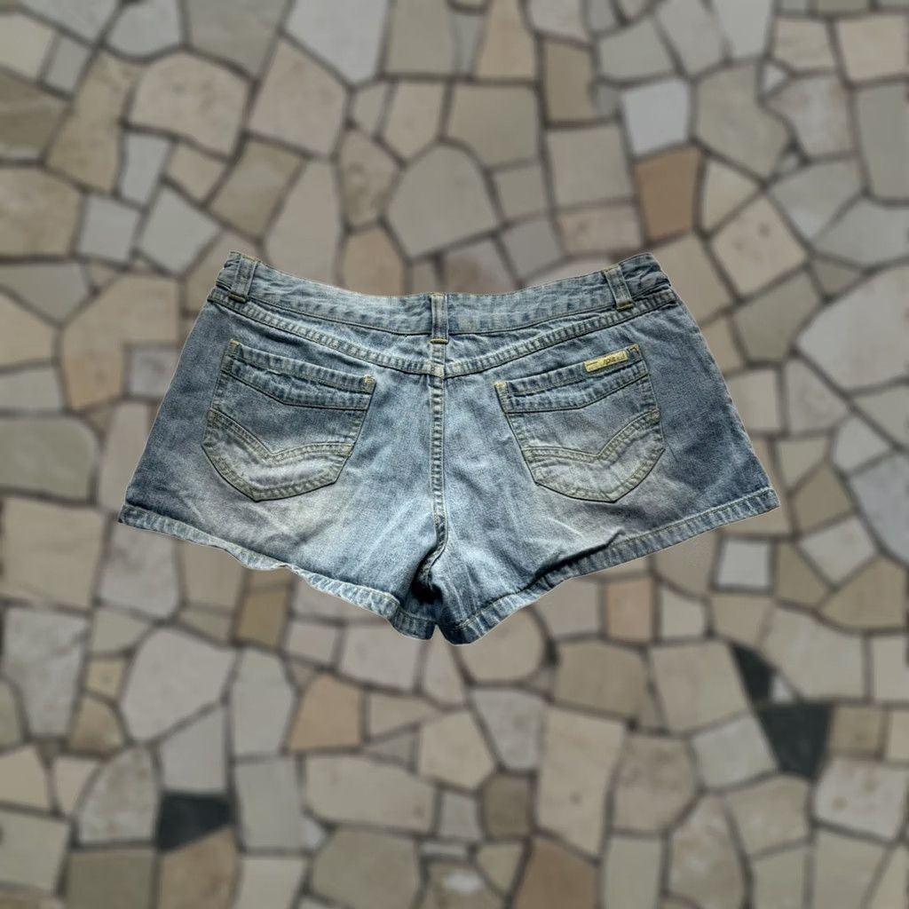 Vintage Split Shorts Women 11 Blue Light Wash Cotton Cut-Off Regular 100% Cotton Casual Pre-Owned Like New Size 32" / US 10 / IT 46 - 1 Thumbnail