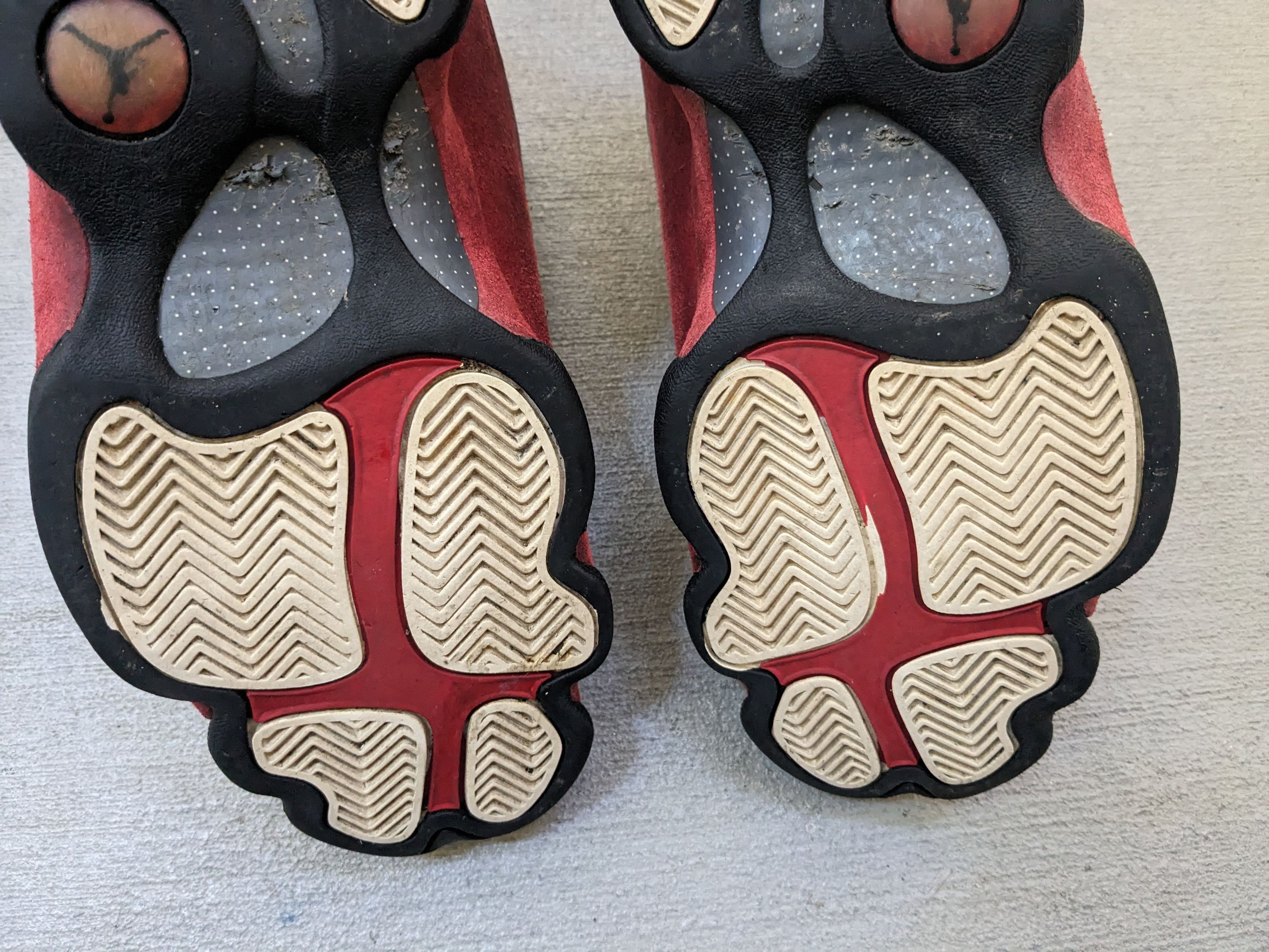 Jordan Brand Nike Air Jordan 13 Cherry Size 10.5 Chicago 414571-122 Size US 10.5 / EU 43-44 - 17 Thumbnail