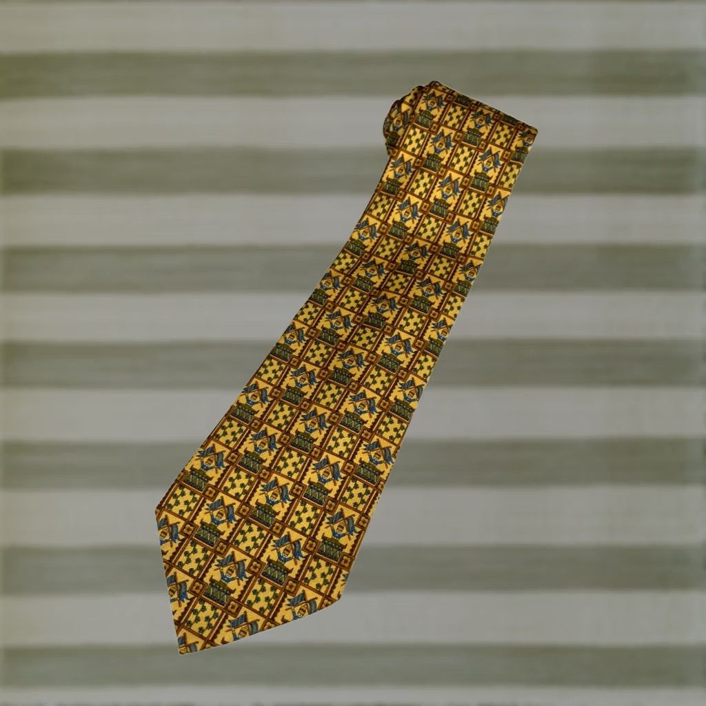 Salvatore Ferragamo Salvatore Ferragamo Men’s Luxury Silk Tie Novelty Made in Italy Yellow 57"-60" Wide 3.75" 100% Silk Adult Tie Men’s Designer Size ONE SIZE - 1 Thumbnail