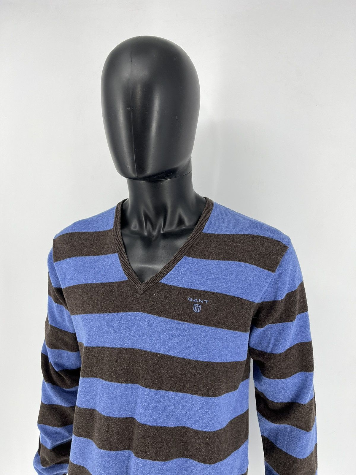 Gant × Vintage Gant Vintage Extra Fine Lambswool V Neck Sweater Size L Size US M / EU 48-50 / 2 - 4 Thumbnail
