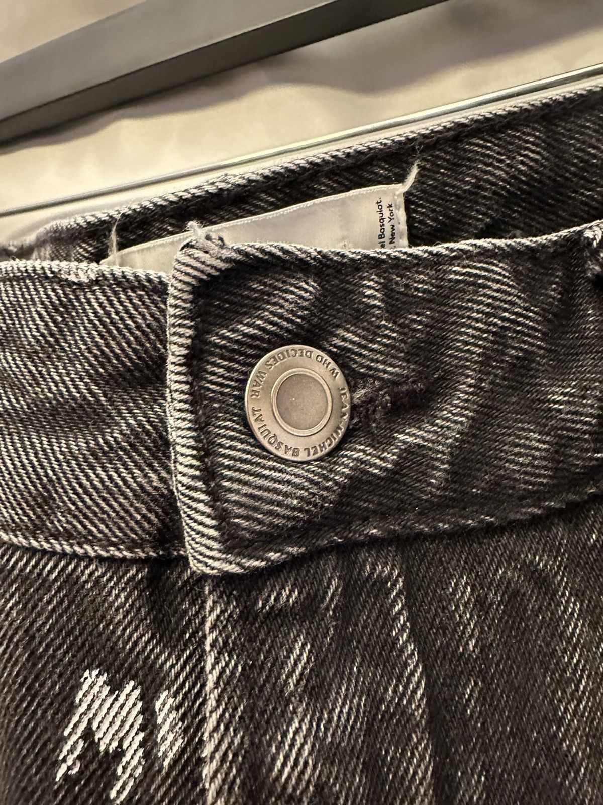 H&M × Jean-Michel Basquiat × Who Decides War JMB x H&M x Who Decides War Denim Size US 32 / EU 48 - 7 Thumbnail